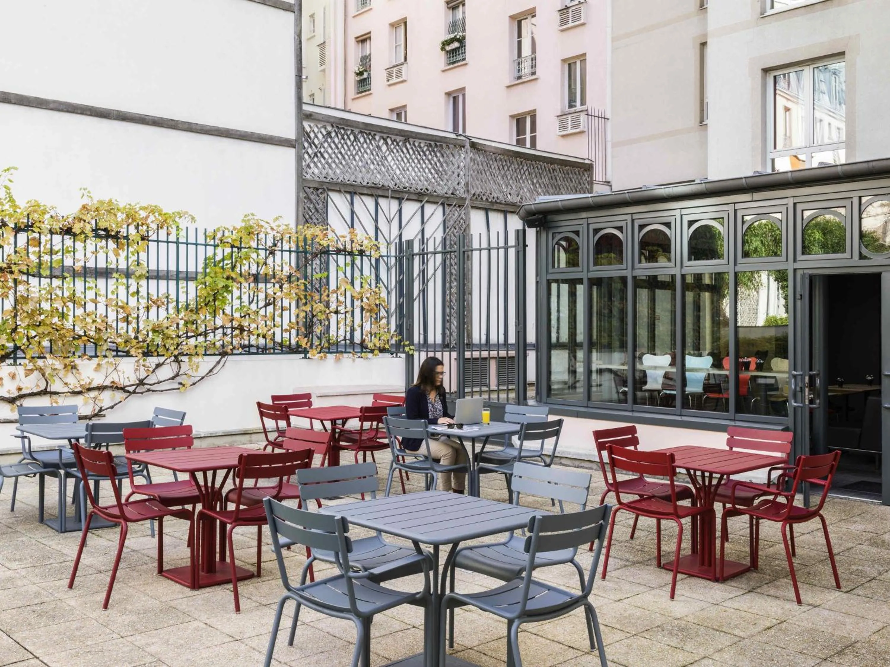 Balcony/Terrace in ibis Paris Gare de Lyon Ledru Rollin