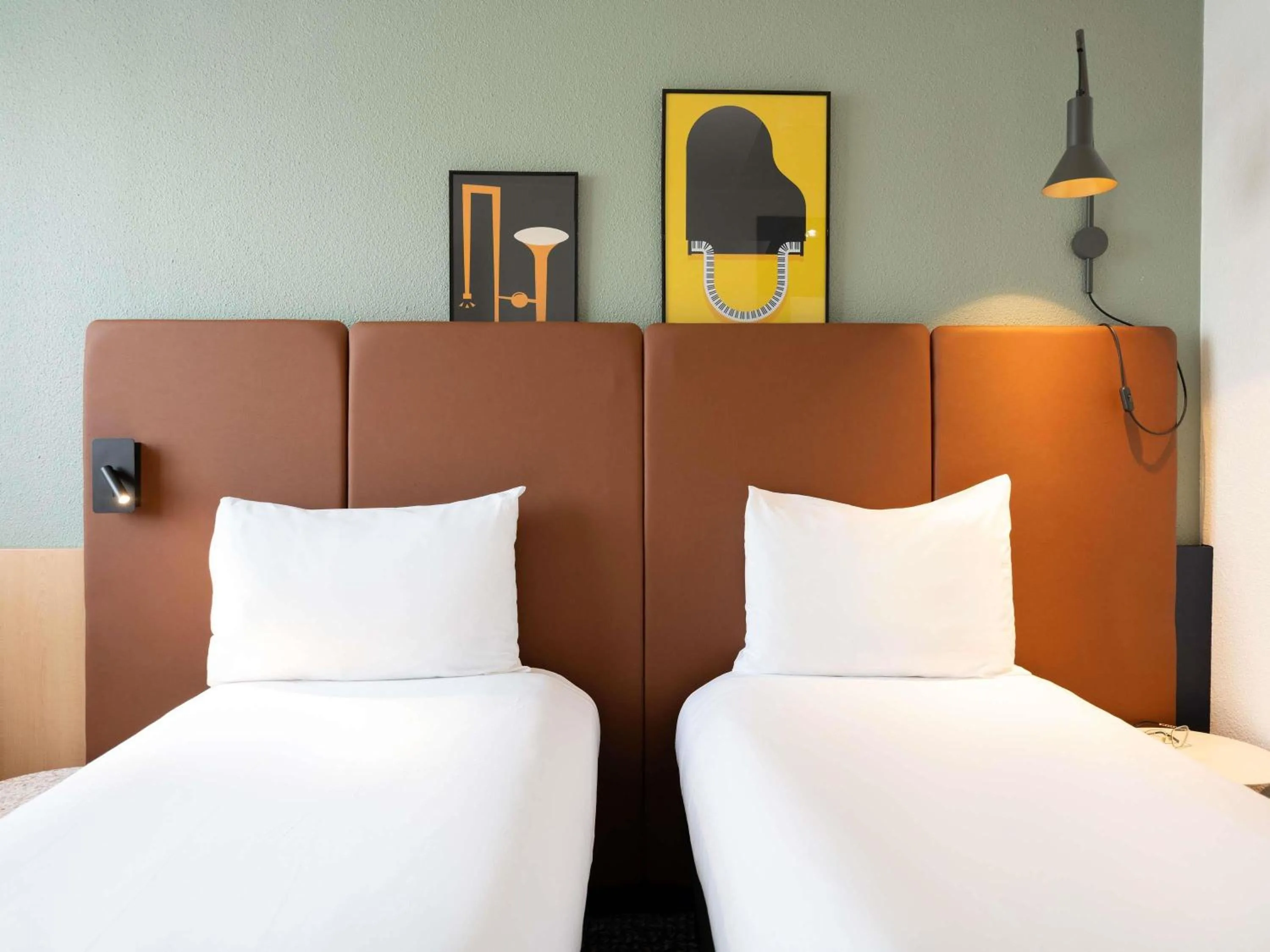 Bedroom, Bed in ibis Paris Gare de Lyon Ledru Rollin