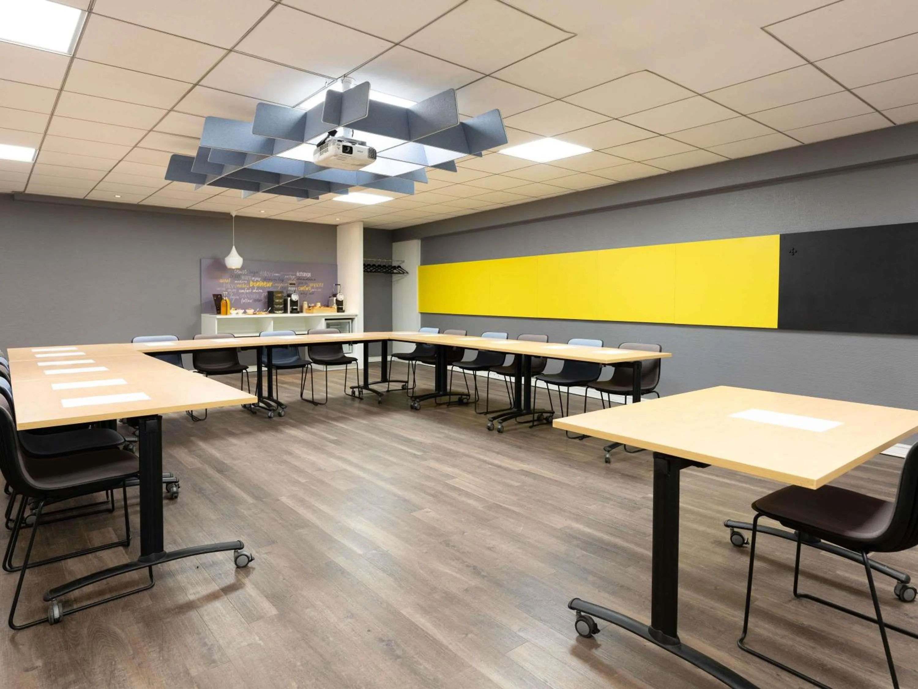 Meeting/conference room in ibis Paris Gare de Lyon Ledru Rollin
