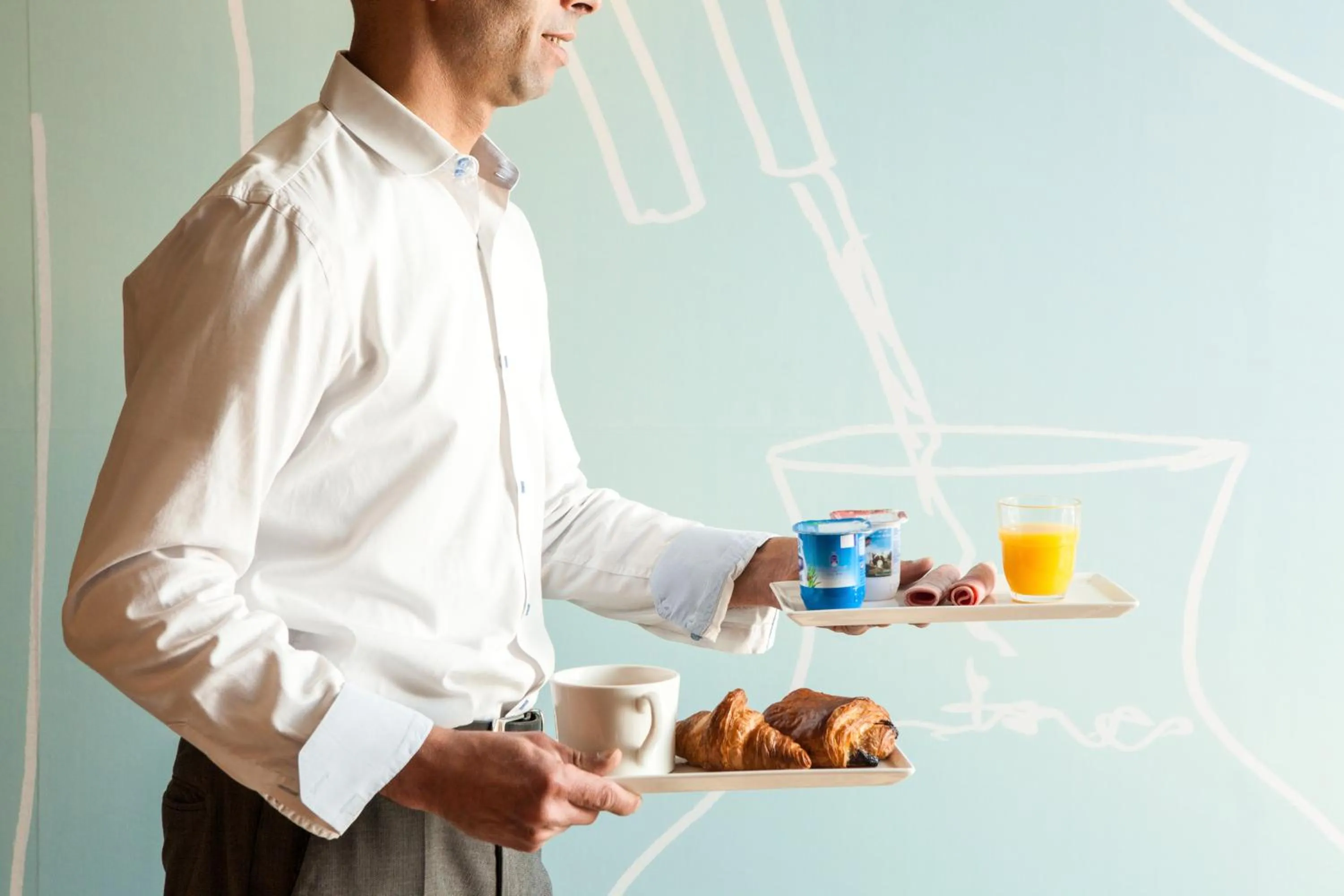 Continental breakfast in ibis Paris Gennevilliers