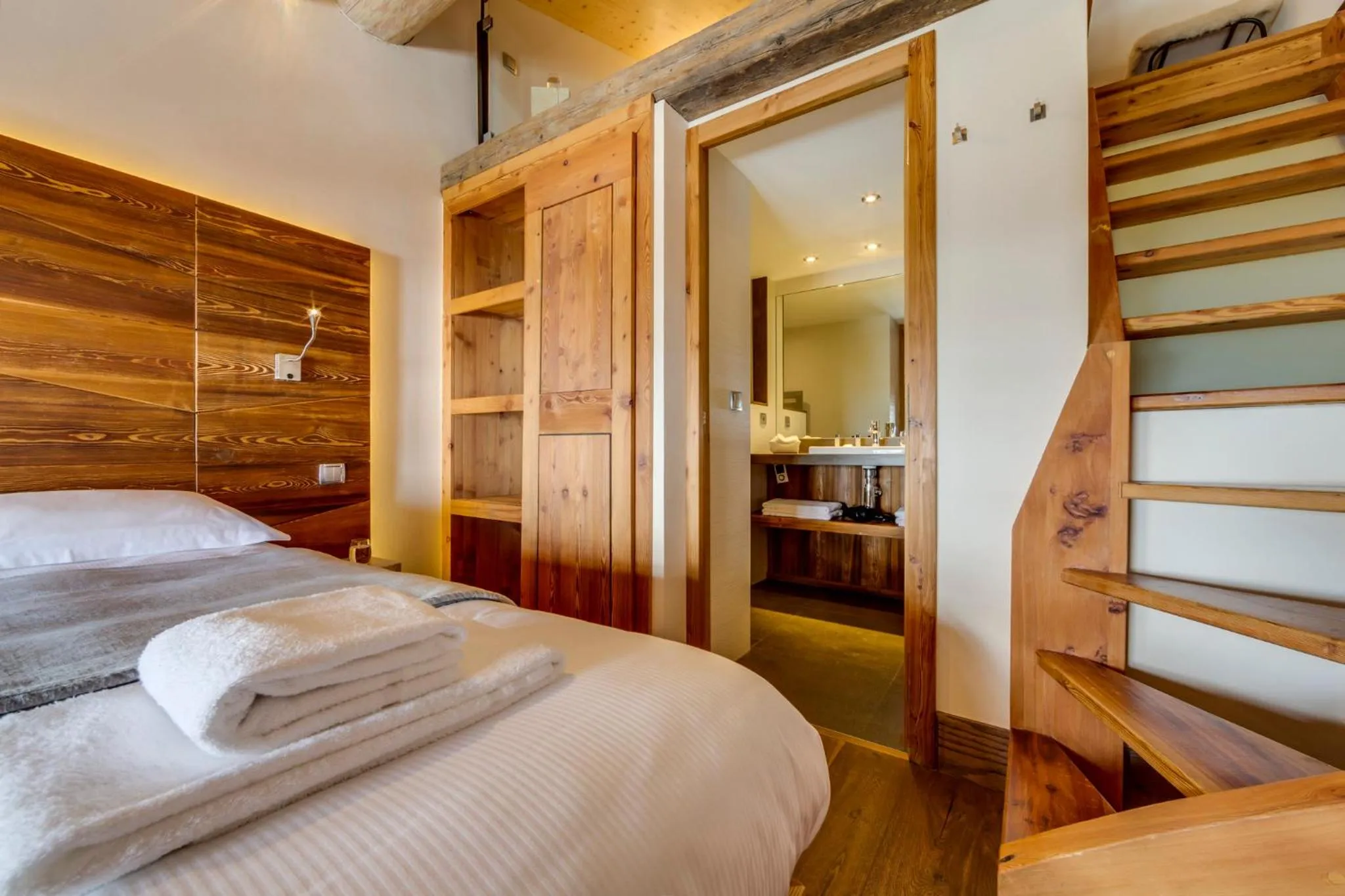 Bed in Chalet Hotel Du Fornet