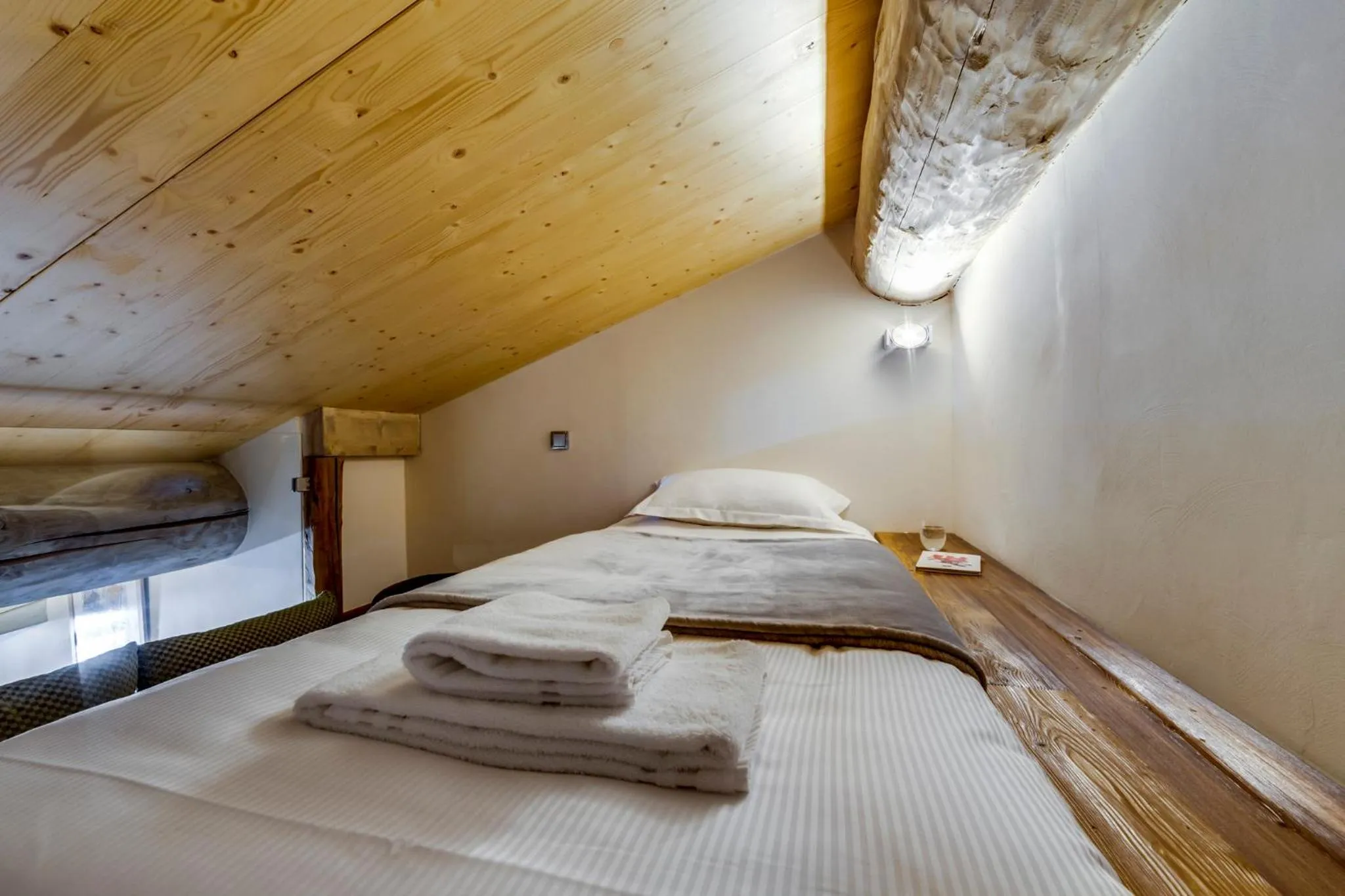 Bed in Chalet Hotel Du Fornet