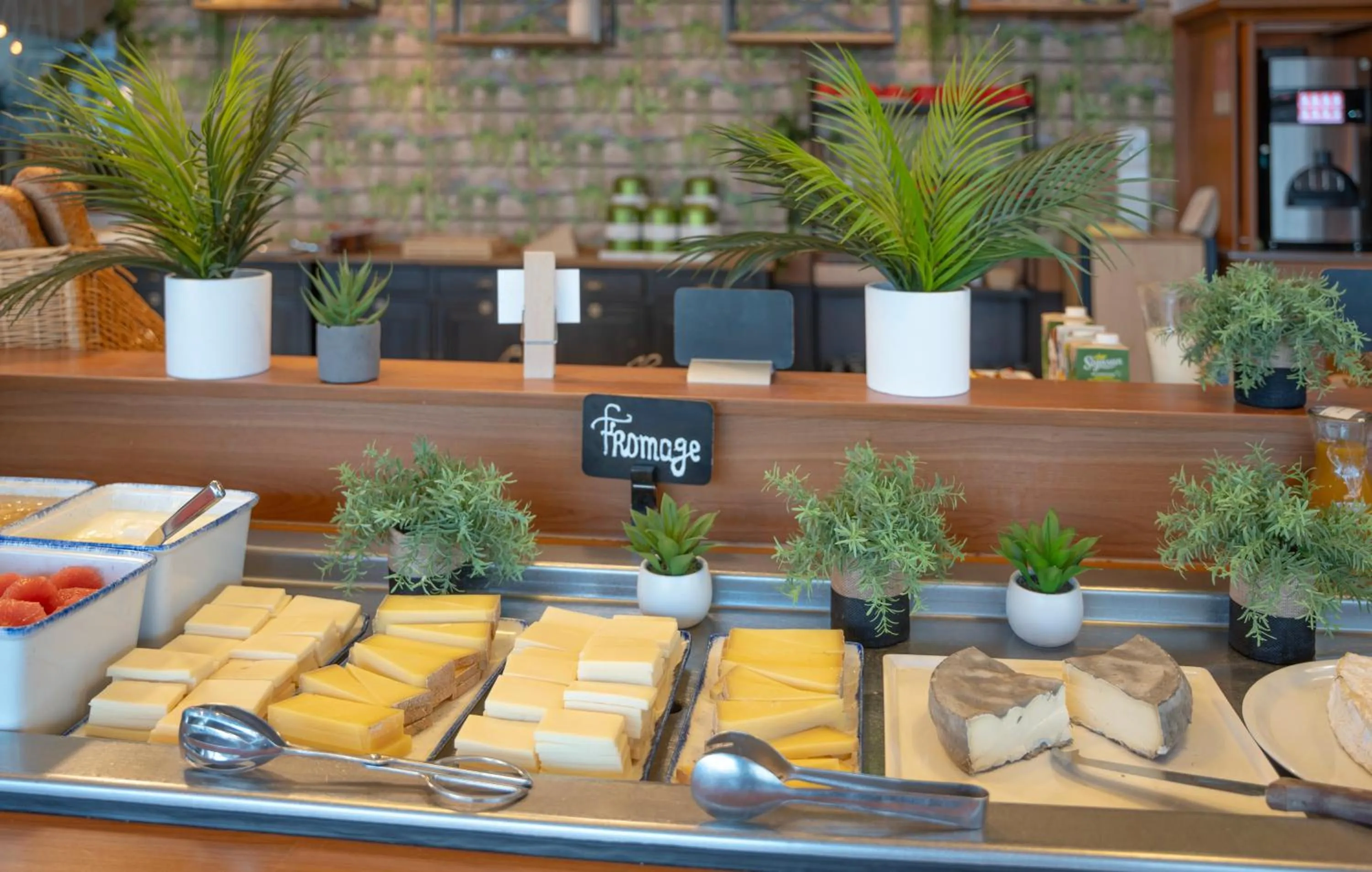 Breakfast in ibis Paris 17 Clichy-Batignolles