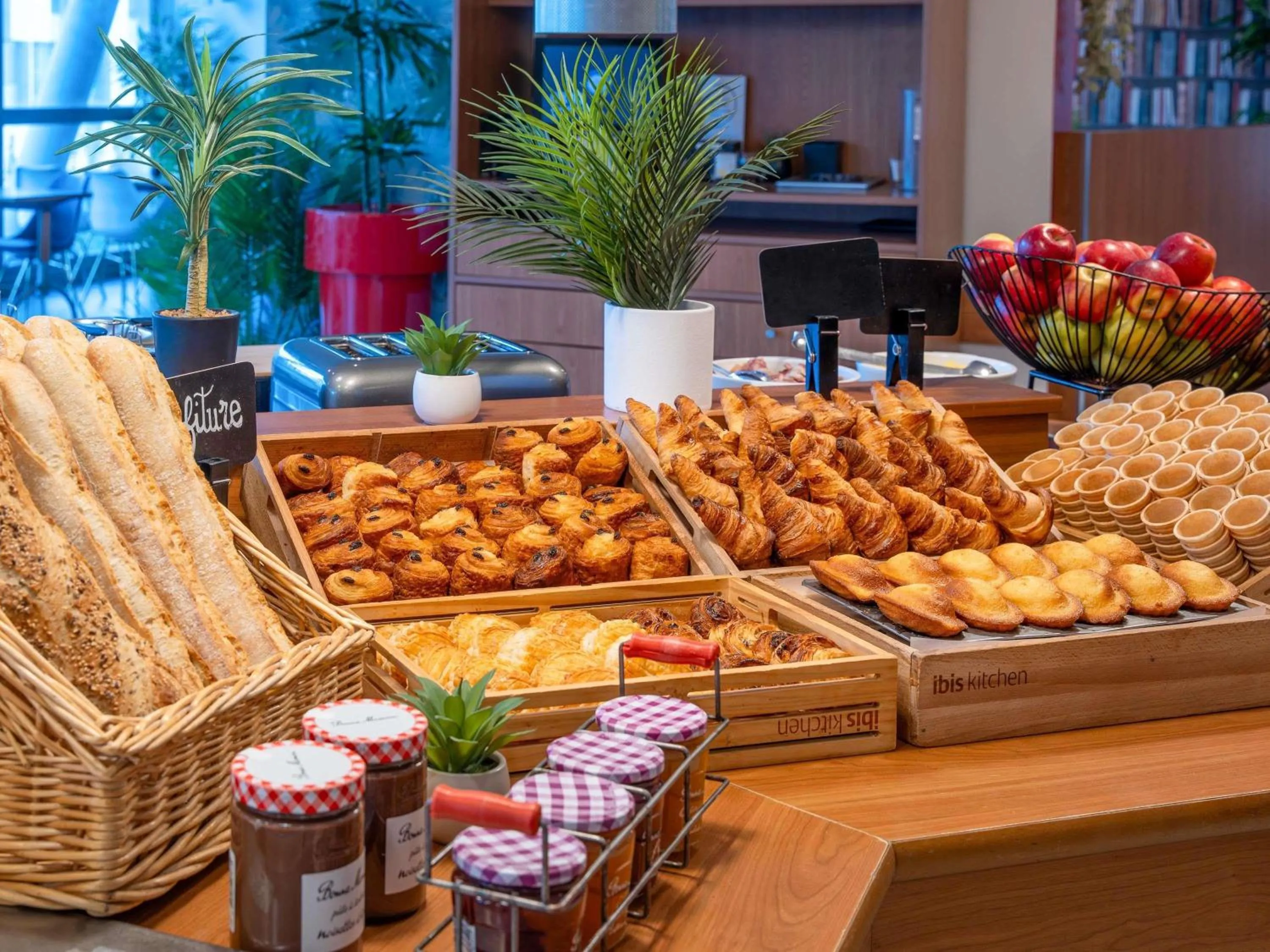 Breakfast in ibis Paris 17 Clichy-Batignolles