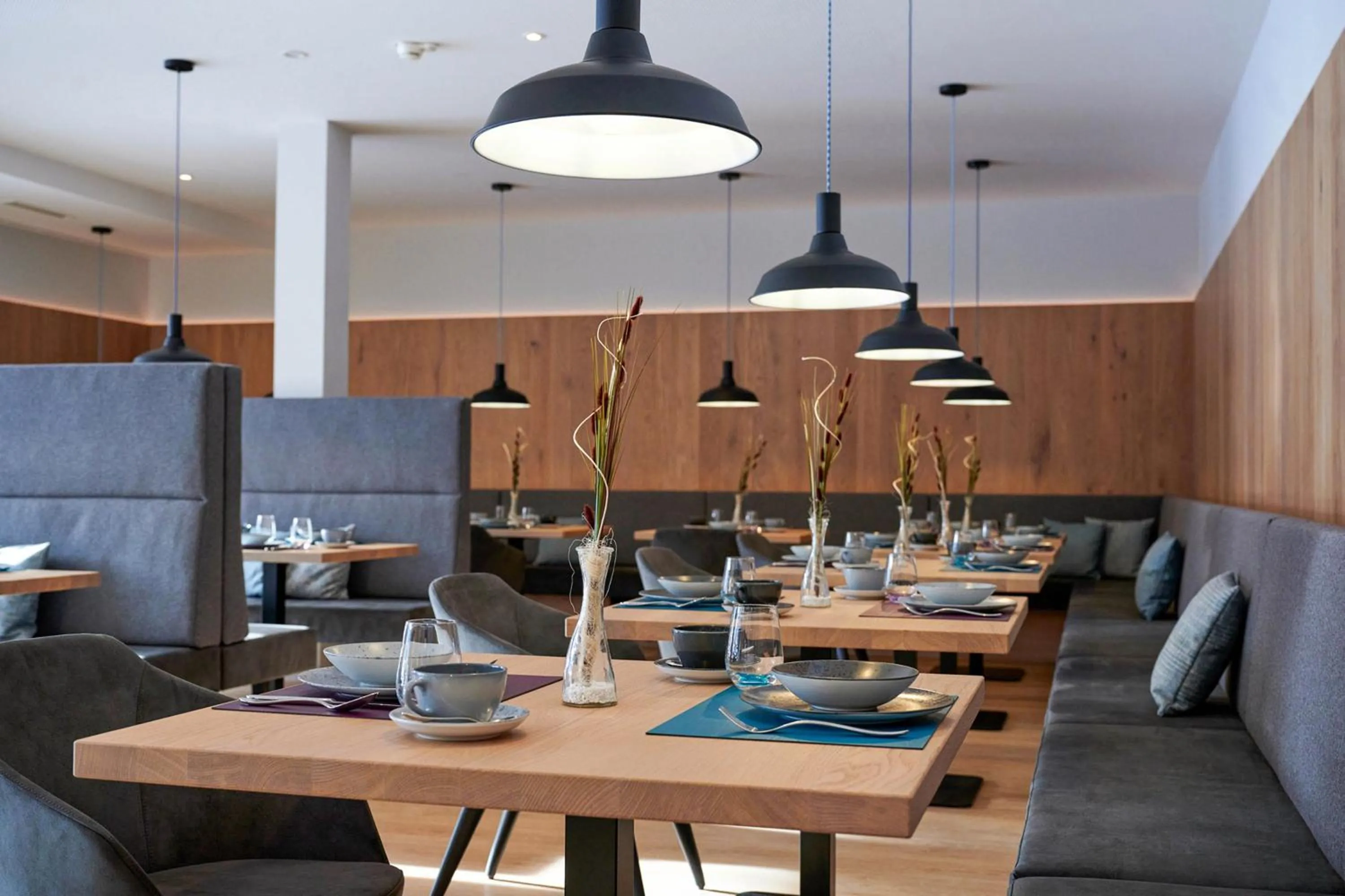 Restaurant/places to eat in Wellness und Brunch Hotel MorgenZeit beheizter Naturteich Genuss Frühstück bis 13 Uhr Hochkönig Sommercard