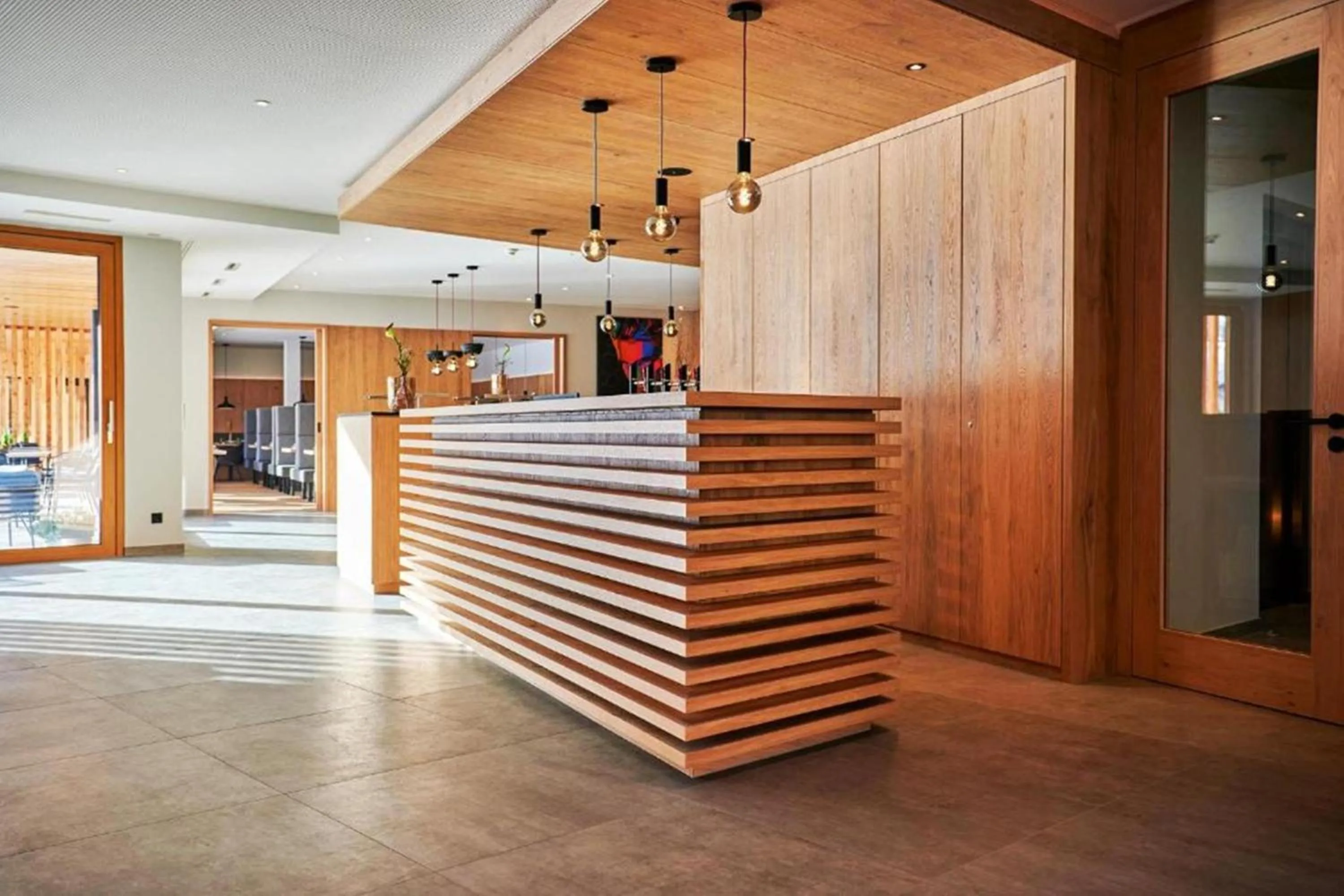 Lobby or reception in Wellness und Brunch Hotel MorgenZeit beheizter Naturteich Genuss Frühstück bis 13 Uhr Hochkönig Sommercard