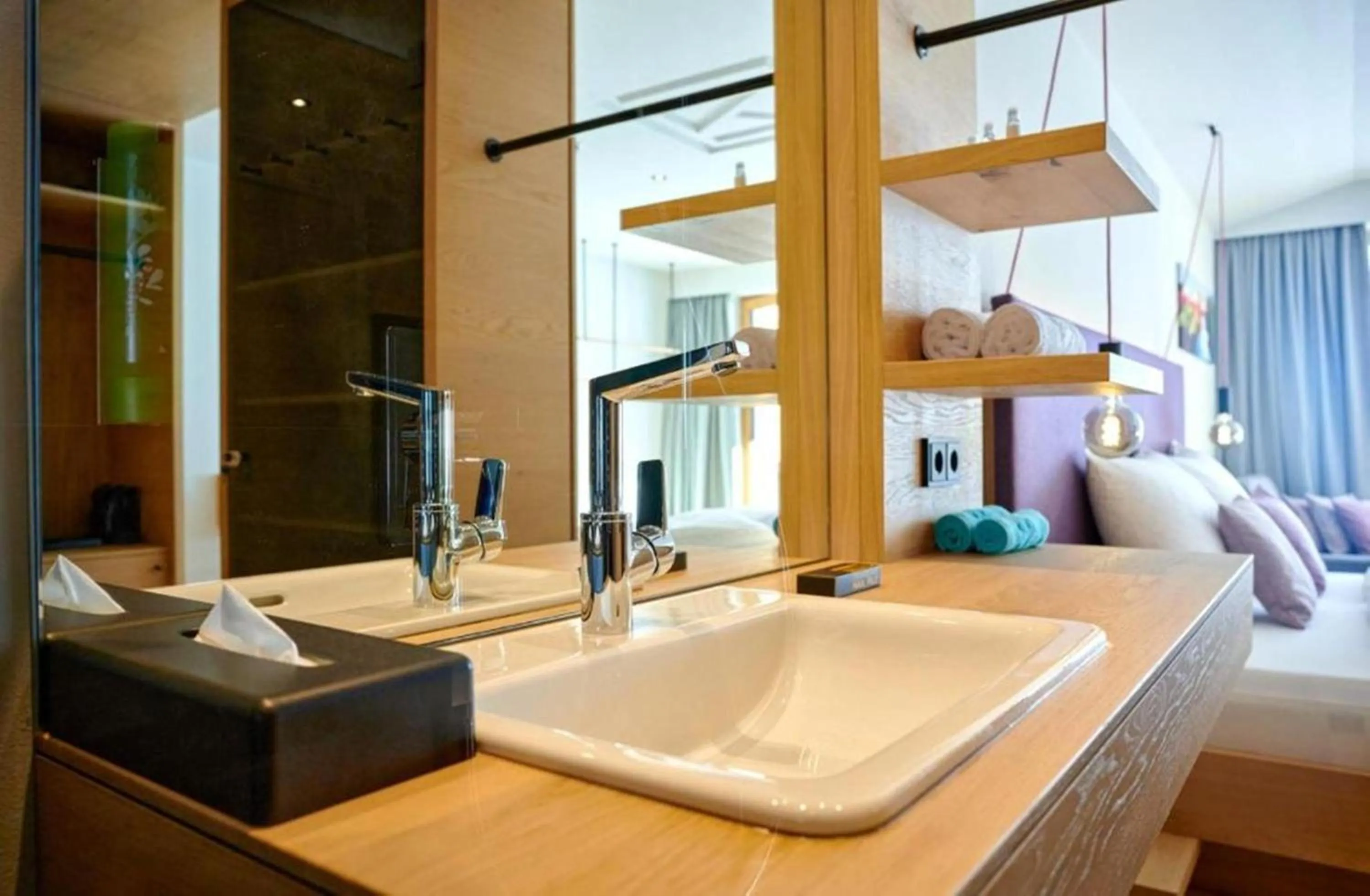 Bathroom in Wellness und Brunch Hotel MorgenZeit beheizter Naturteich Genuss Frühstück bis 13 Uhr Hochkönig Sommercard