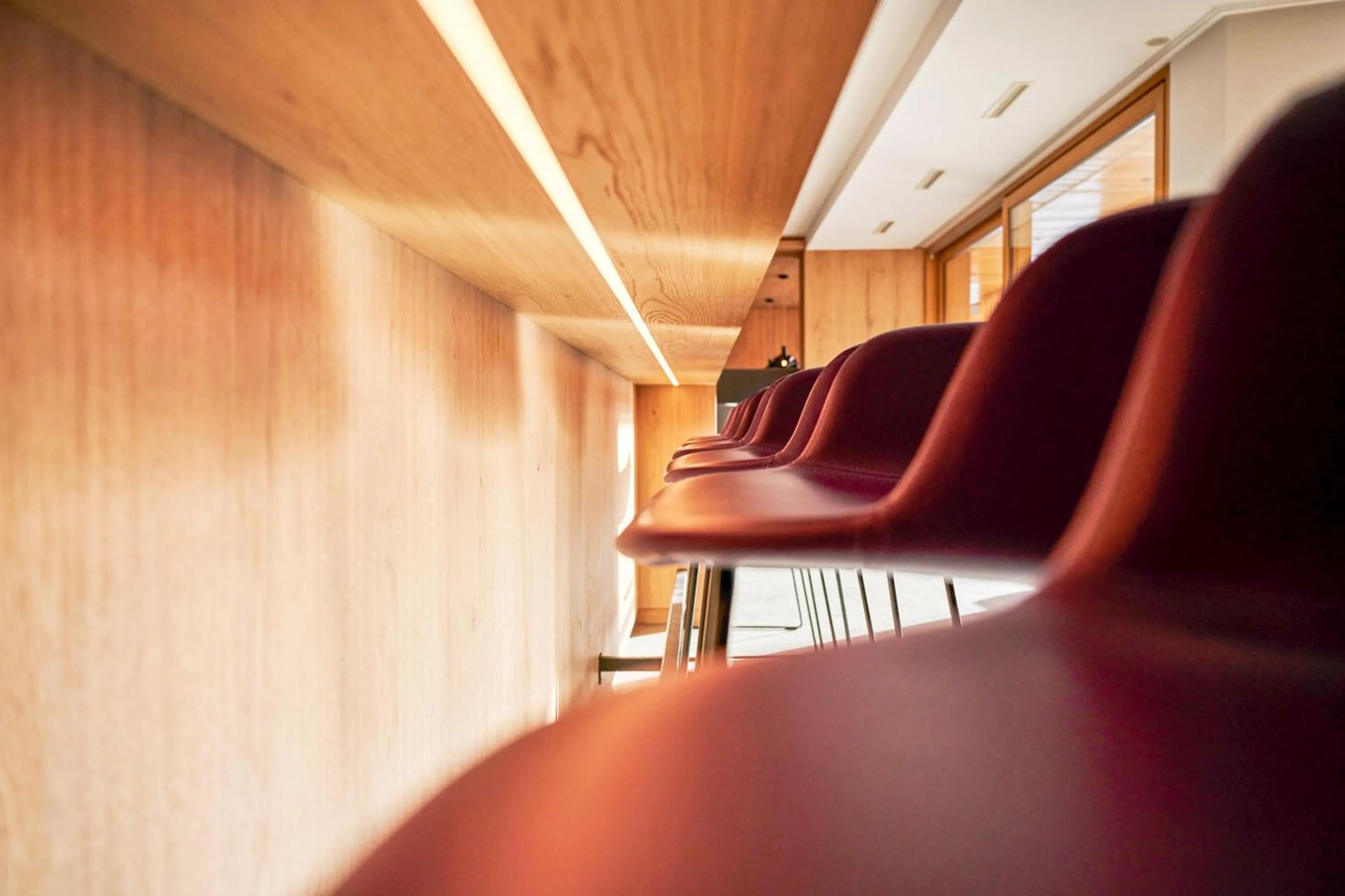 Lounge or bar in Wellness und Brunch Hotel MorgenZeit beheizter Naturteich Genuss Frühstück bis 13 Uhr Hochkönig Sommercard