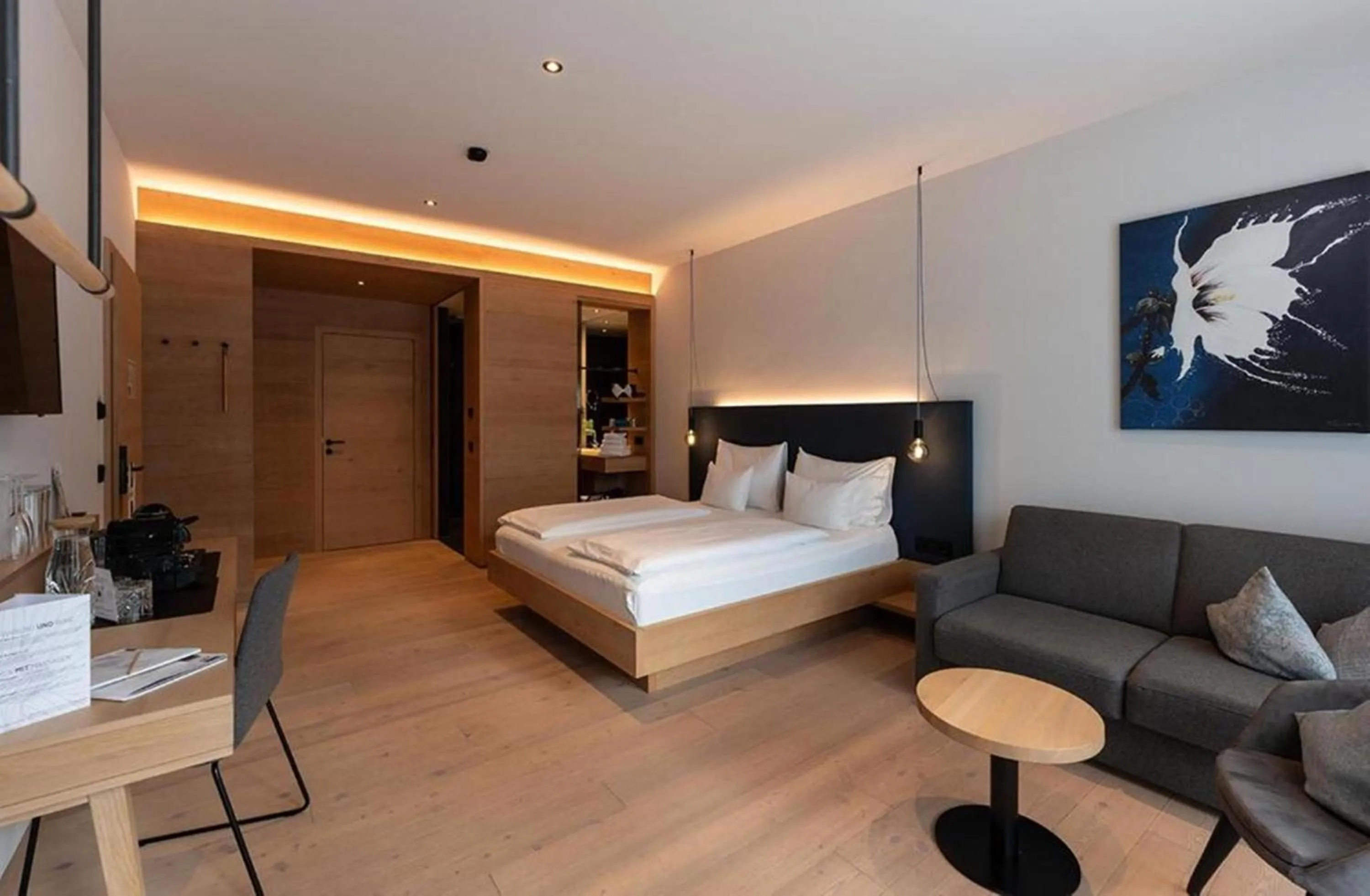 Photo of the whole room, Bed in Wellness und Brunch Hotel MorgenZeit beheizter Naturteich Genuss Frühstück bis 13 Uhr Hochkönig Sommercard