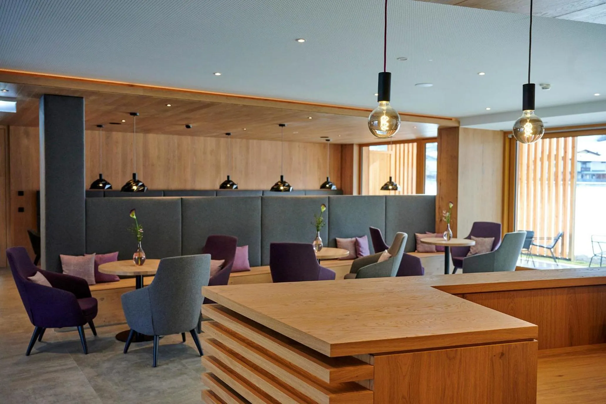 Lobby or reception in Wellness und Brunch Hotel MorgenZeit beheizter Naturteich Genuss Frühstück bis 13 Uhr Hochkönig Sommercard