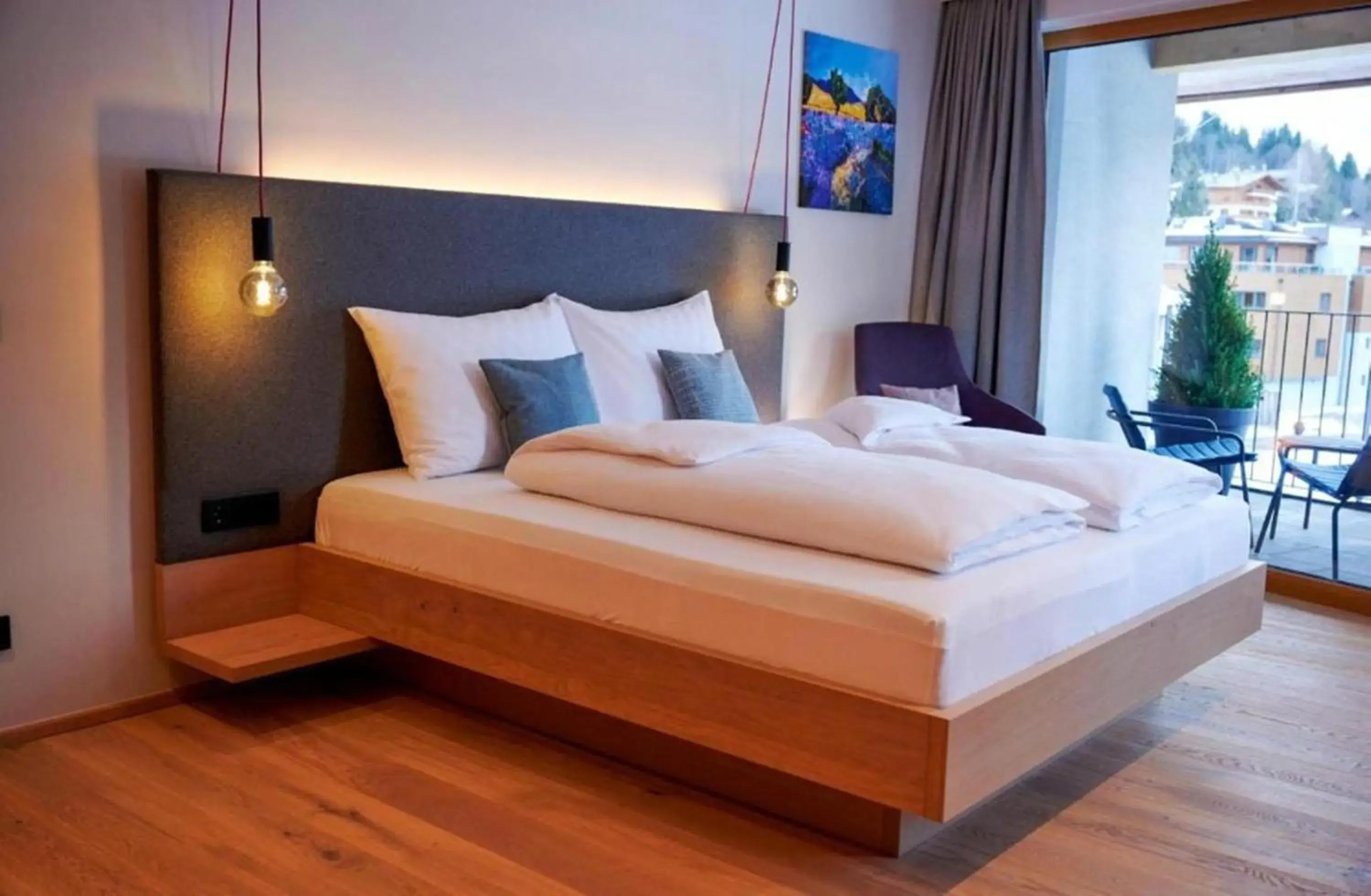 Deluxe Double Room with Mountain View in Wellness und Brunch Hotel MorgenZeit beheizter Naturteich Genuss Frühstück bis 13 Uhr Hochkönig Sommercard Deluxe Double Room with Mountain View in Wellness und Brunch Hotel MorgenZeit beheizter Naturteich Genuss Frühstück bis 13 Uhr Hochkönig Sommercard