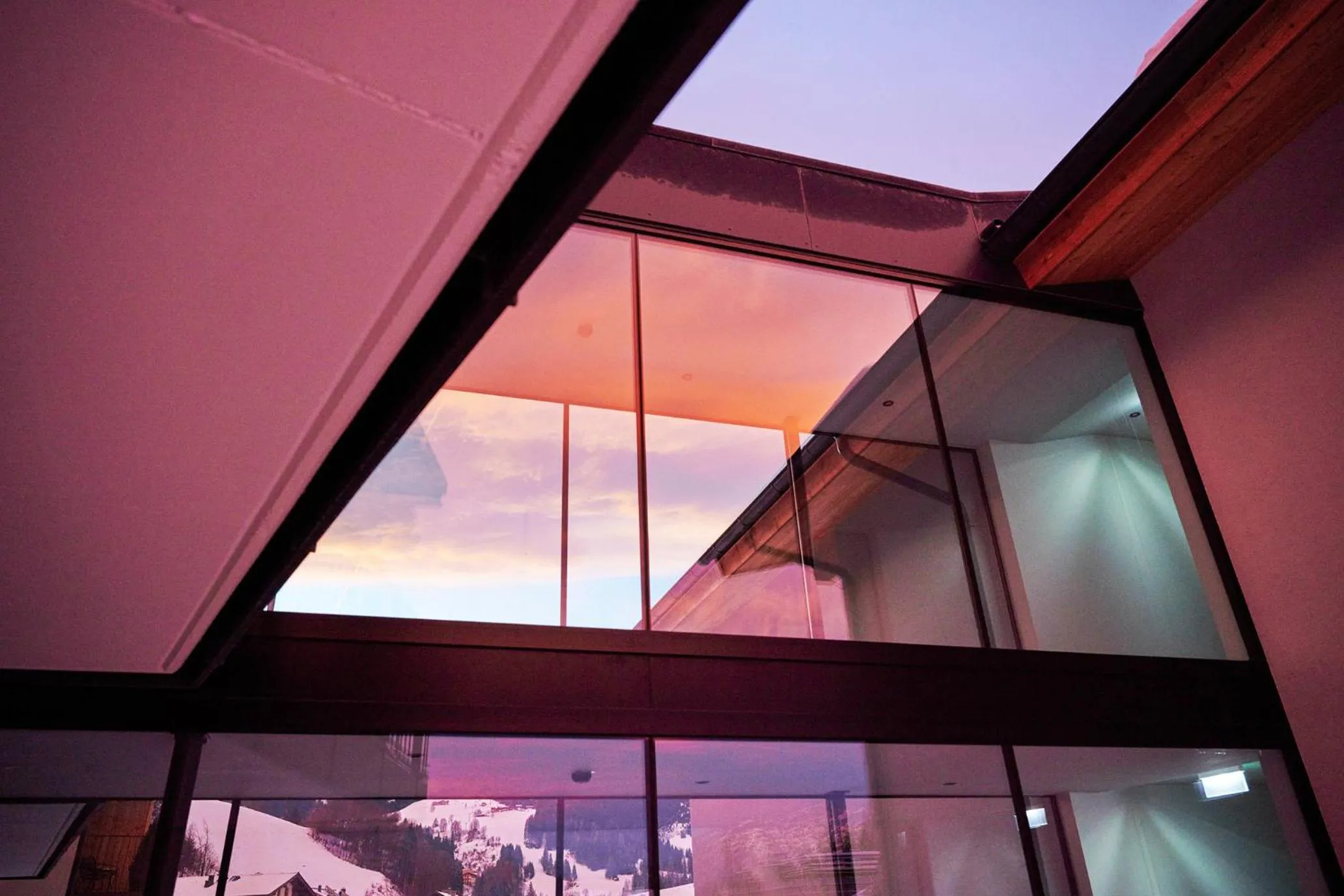 Property building in Wellness und Brunch Hotel MorgenZeit beheizter Naturteich Genuss Frühstück bis 13 Uhr Hochkönig Sommercard