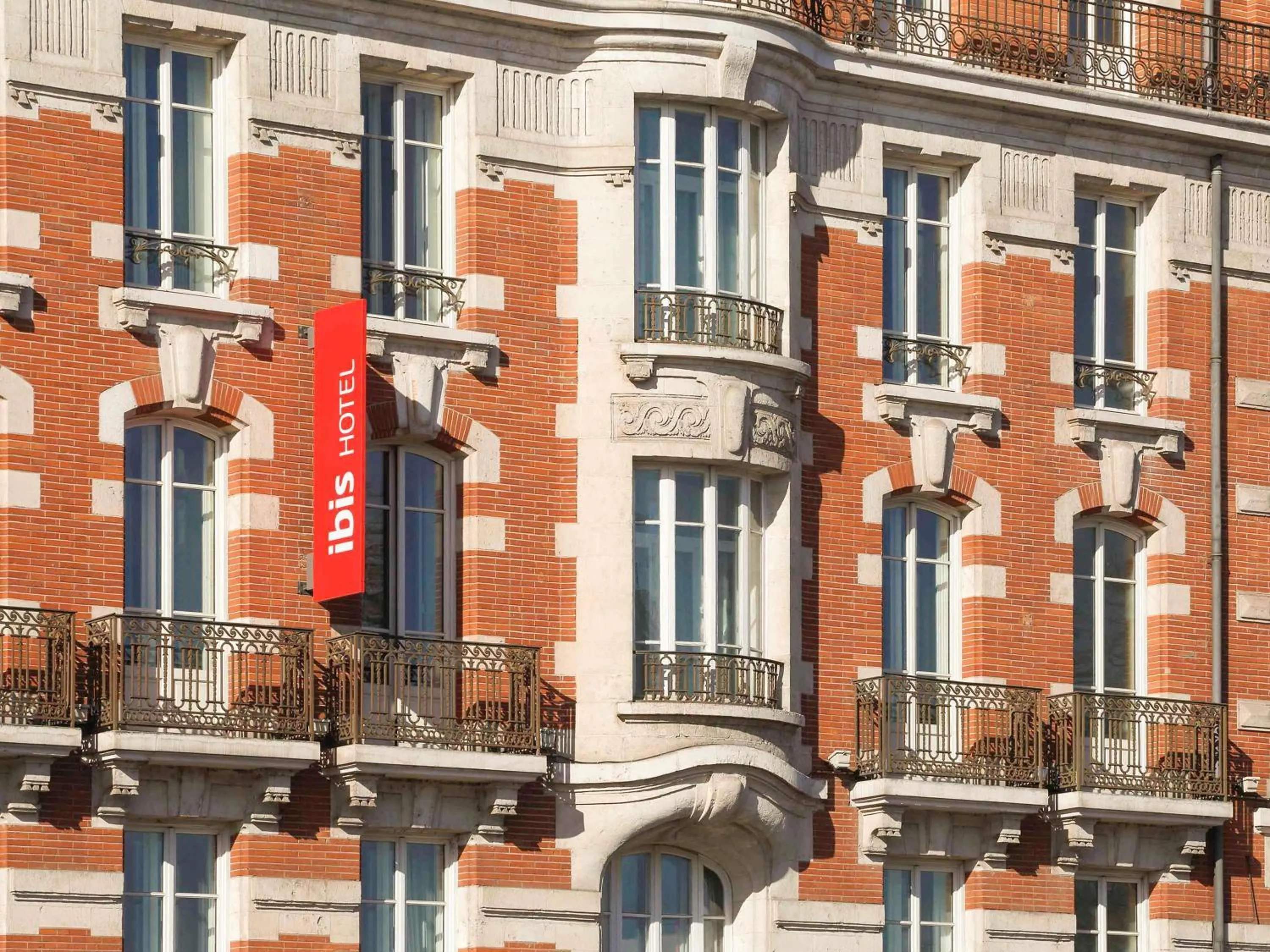 Property building in ibis Toulouse Gare Matabiau