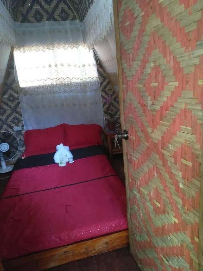 Bed in SHUKRAN Apartelle