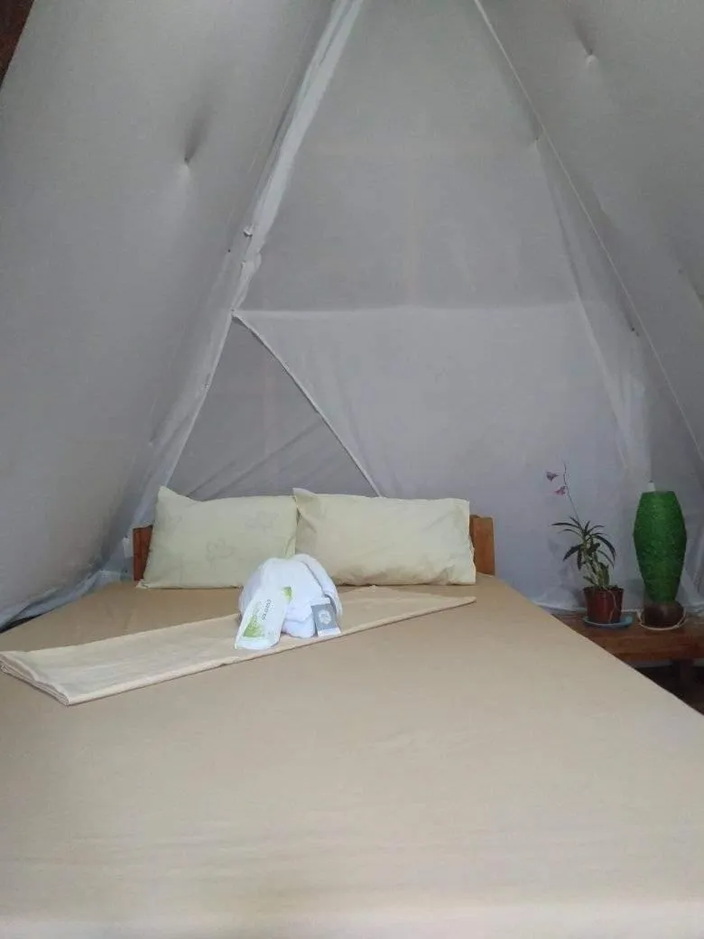 Bed in SHUKRAN Apartelle