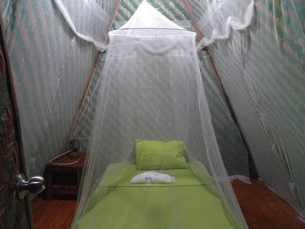 Bed in SHUKRAN Apartelle