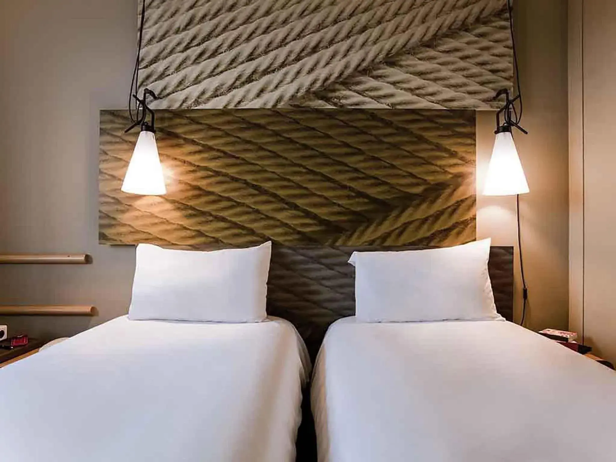 Standard Room with Two Single Beds in ibis Paris Porte de Clichy Centre Standard Room with Two Single Beds in ibis Paris Porte de Clichy Centre