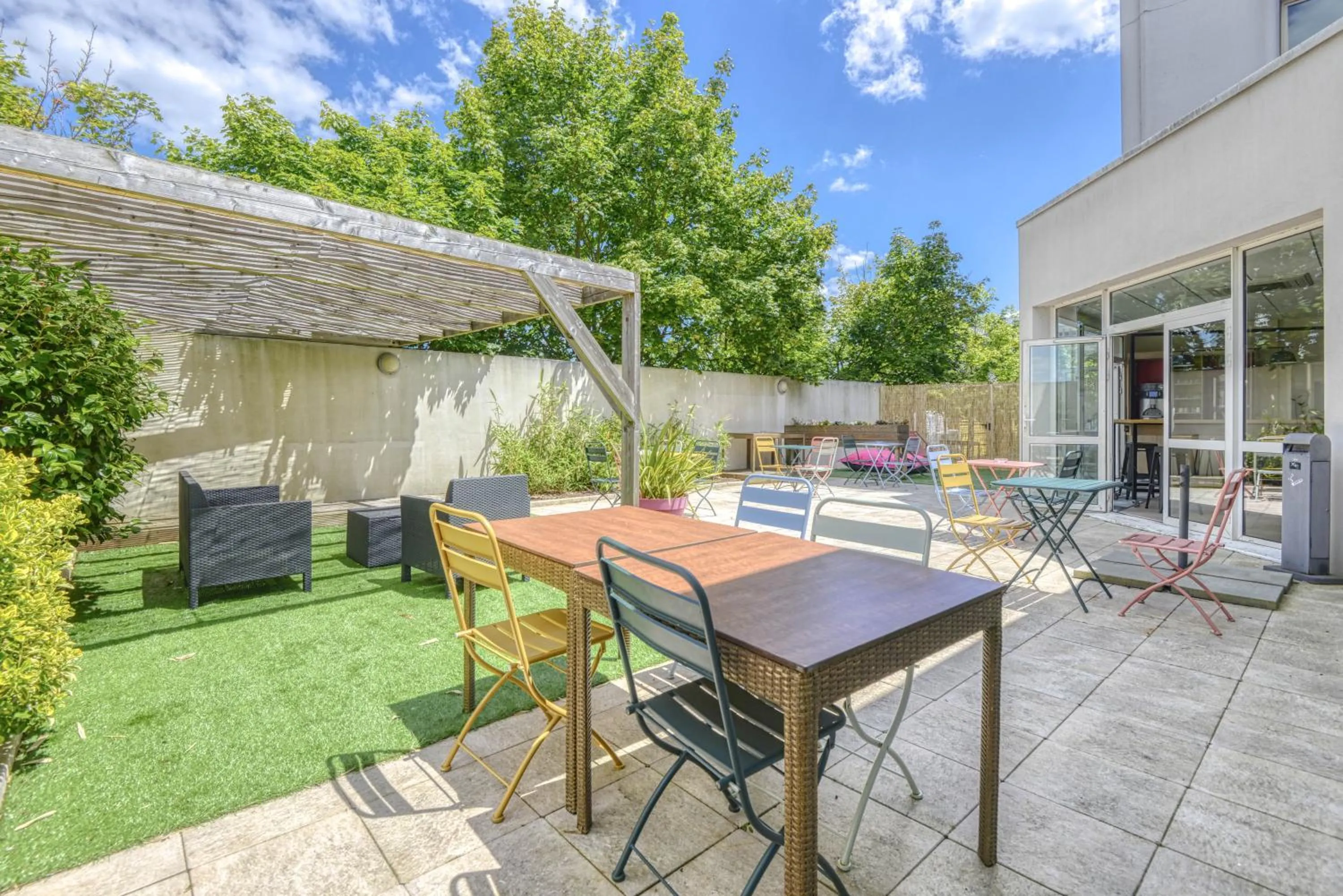 Patio in ibis Cholet