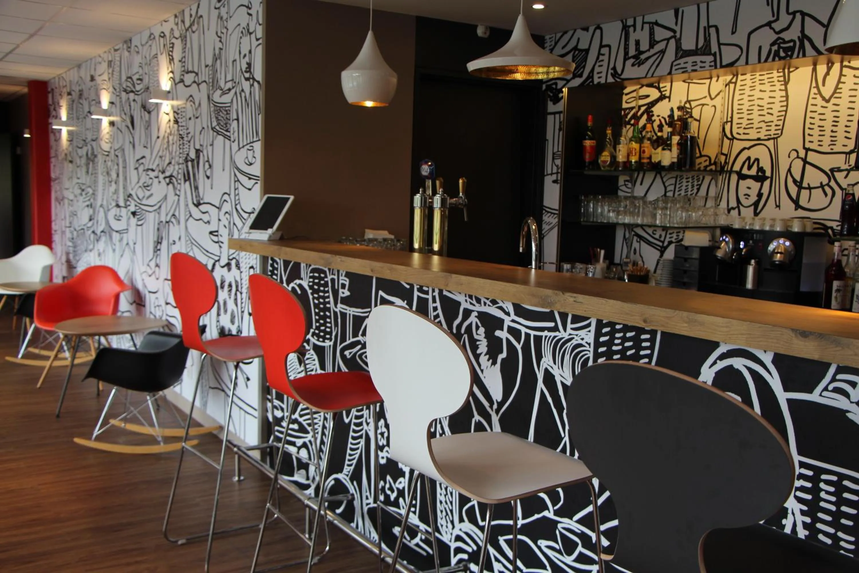 Lounge or bar in ibis Arcachon la Teste de Buch