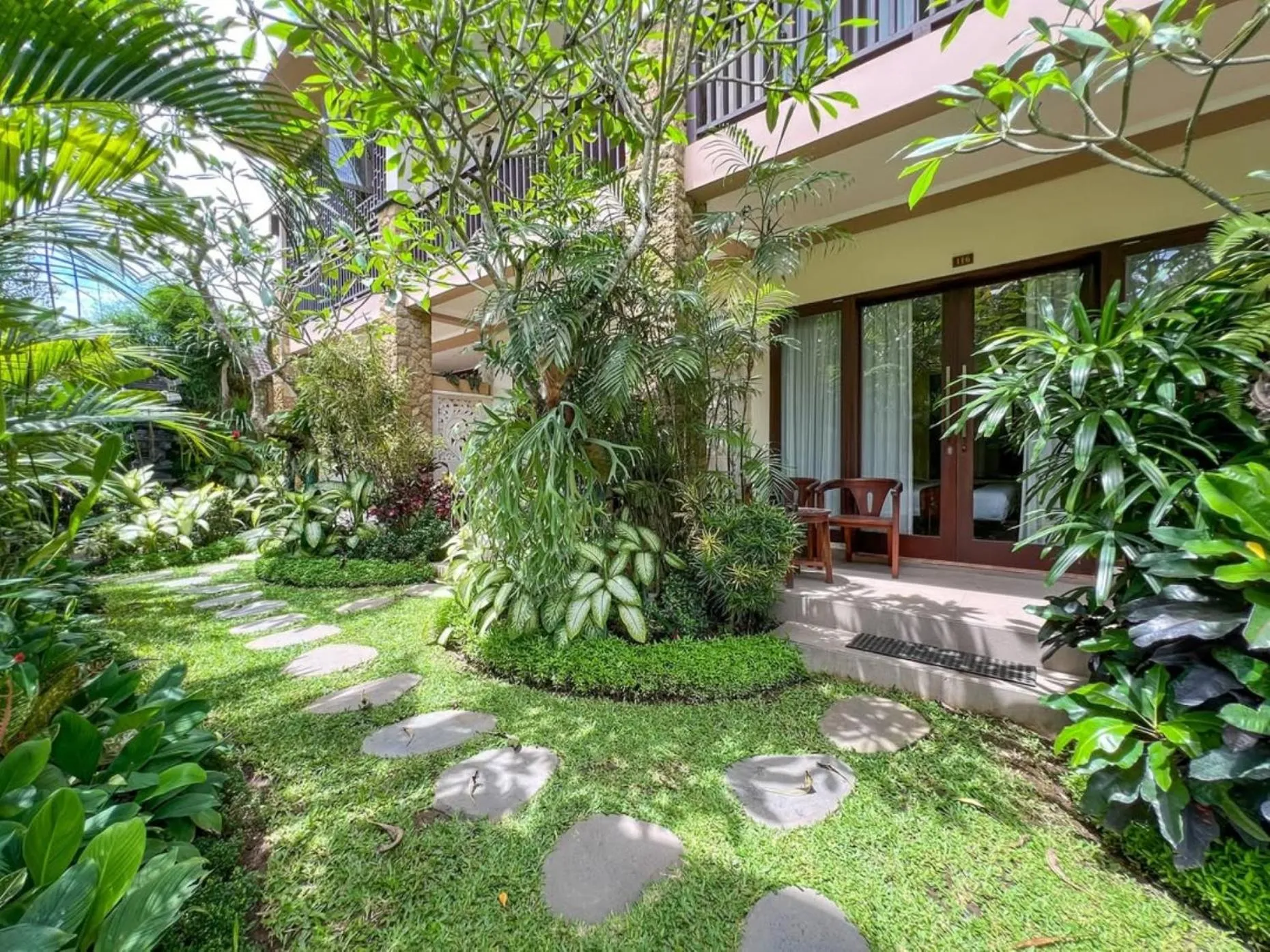 Garden in The Mudru Resort by GenuineHost