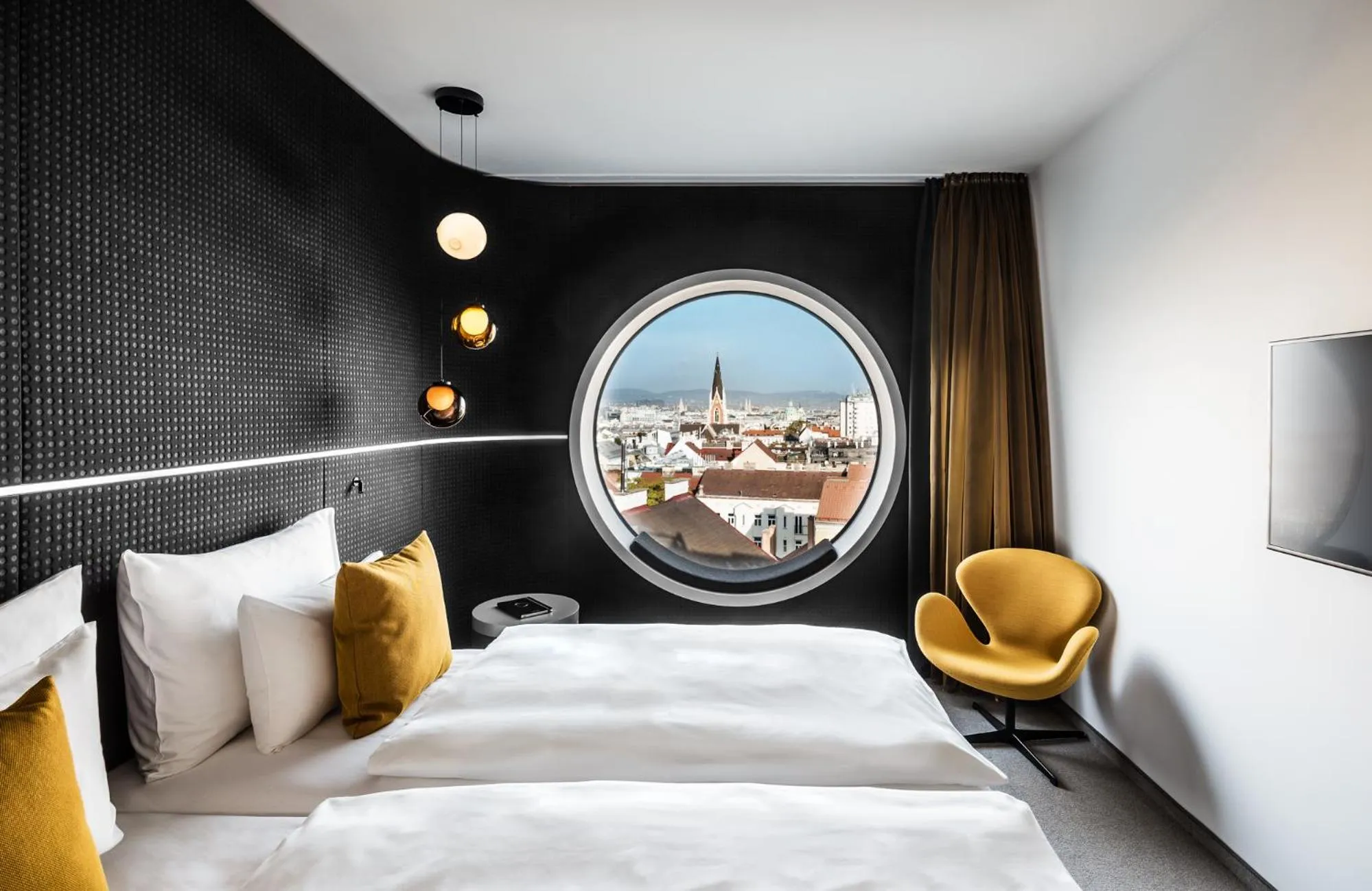 Bedroom, Bed in MOOONS Vienna