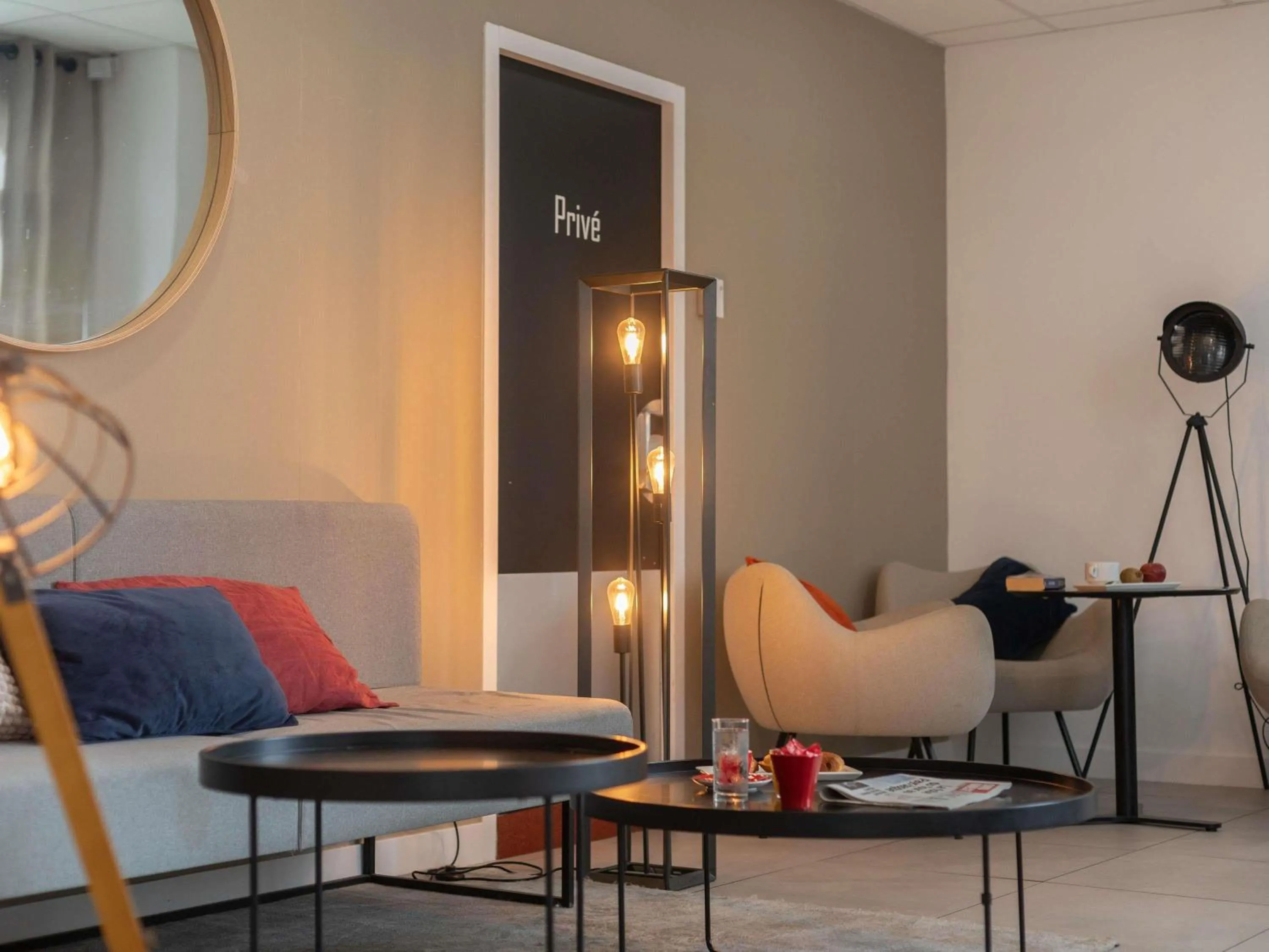 Lounge or bar in ibis Ciboure Saint-Jean-de-Luz