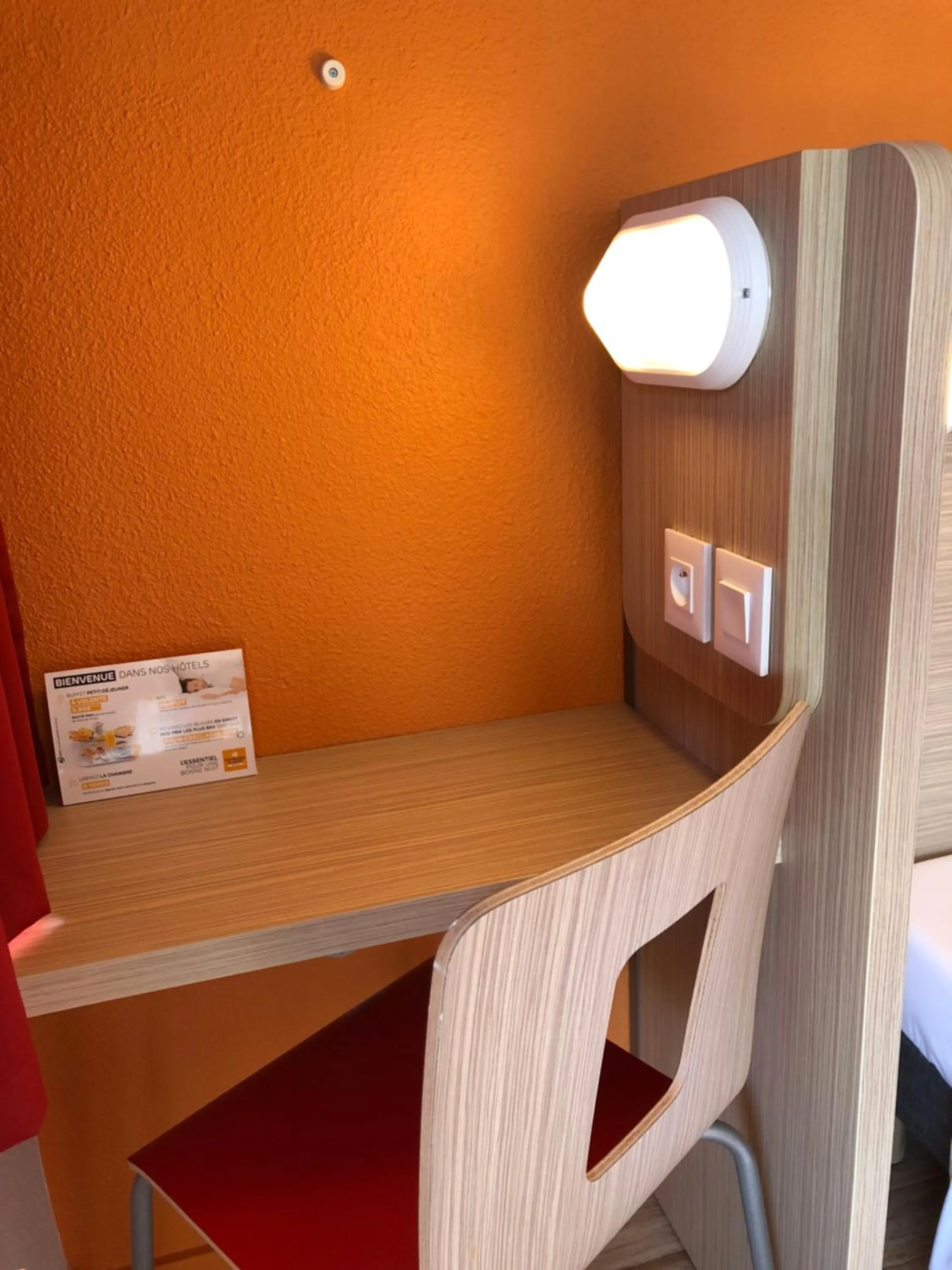 hair dresser in Premiere Classe Perpignan Sud