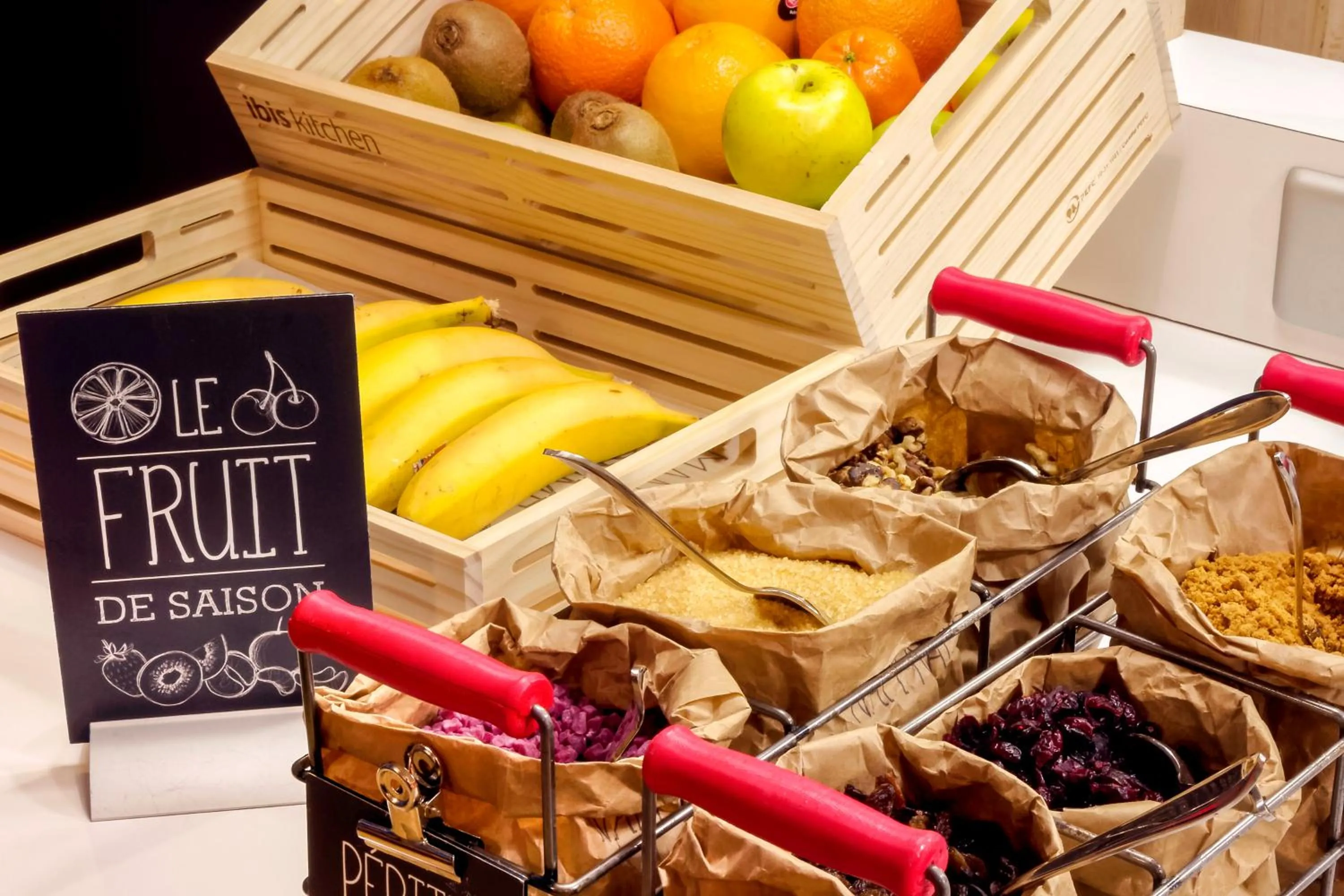 Buffet breakfast in ibis Issy les Moulineaux "Val de Seine"