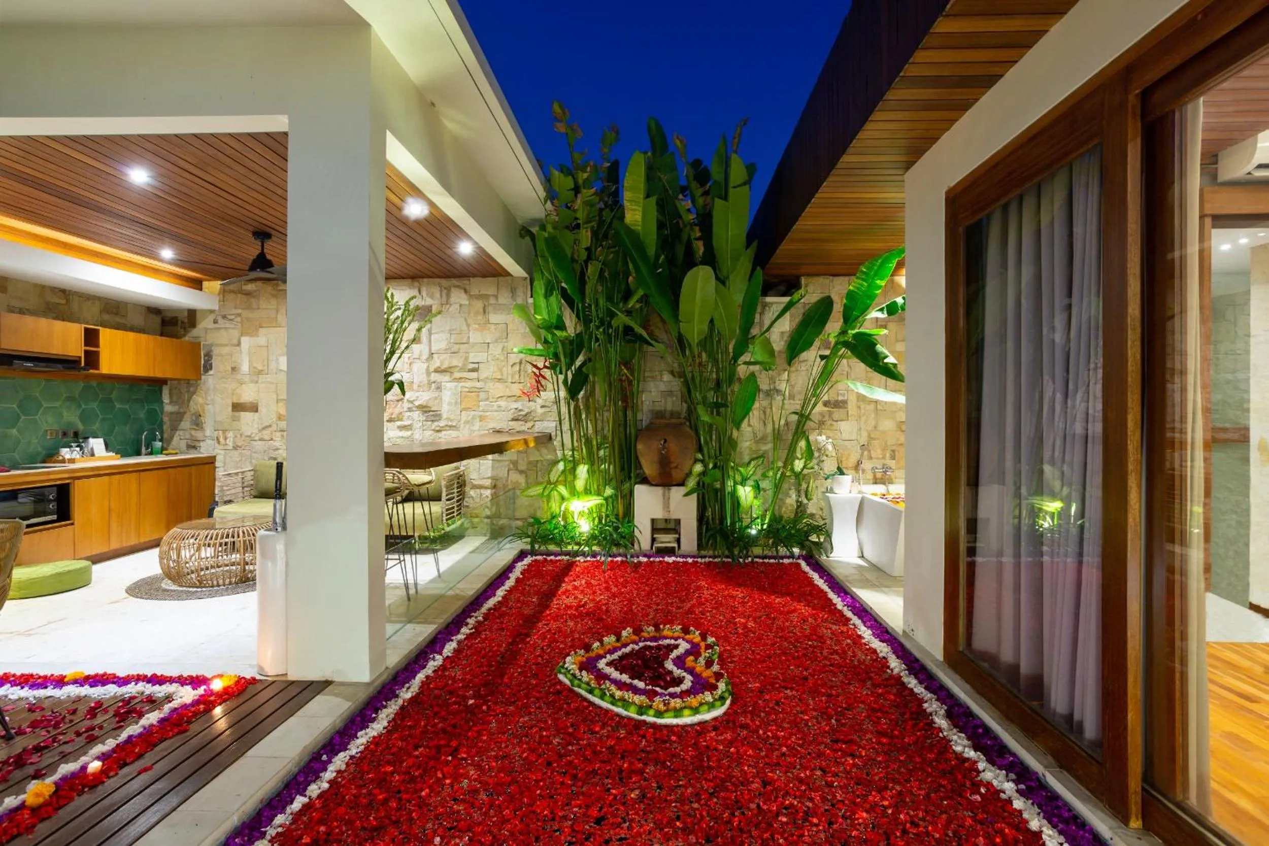 Kitchen or kitchenette, Bed in Bali Vilaasee