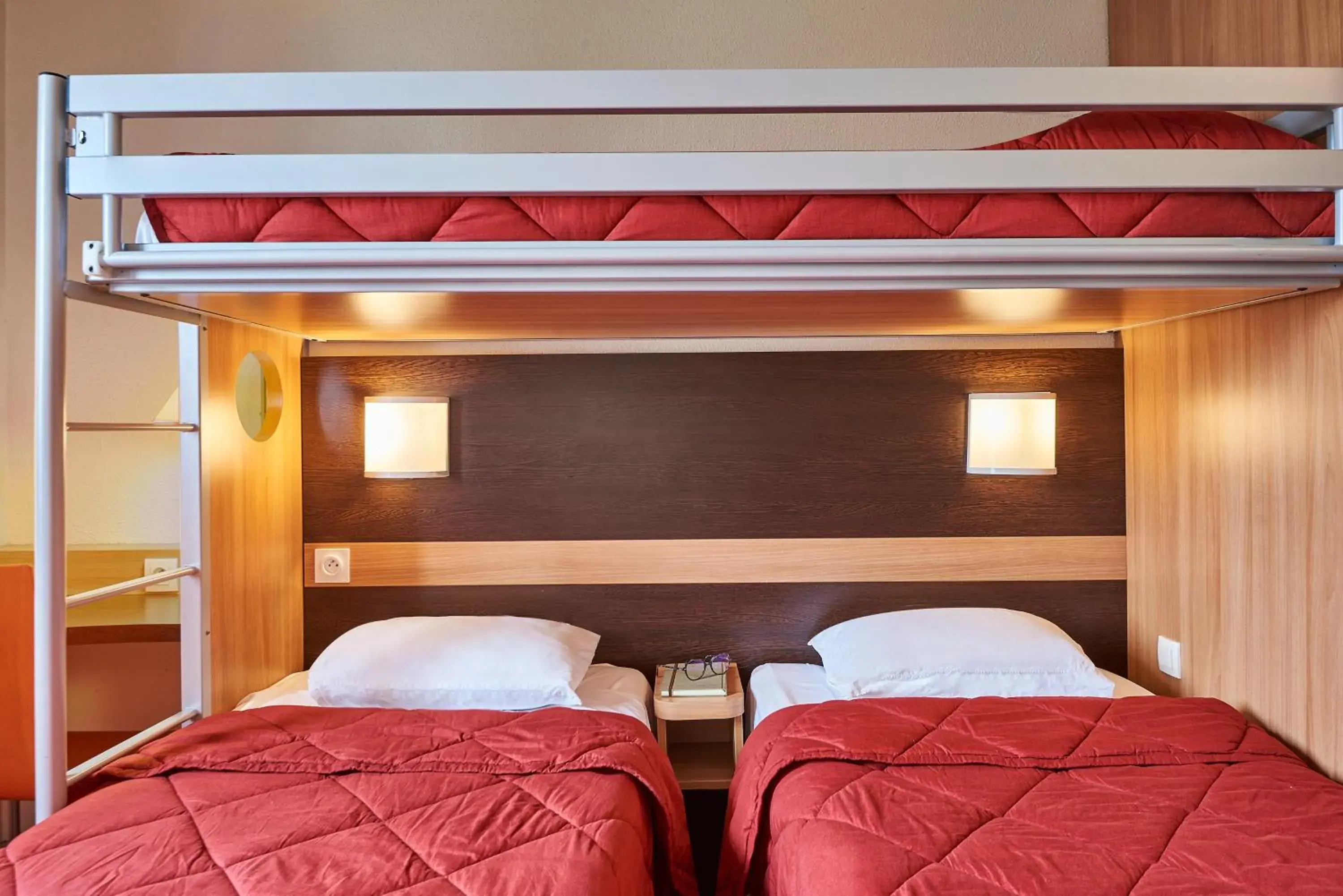 Triple Room in Premiere Classe Le Mans Ouest Universite Triple Room in Premiere Classe Le Mans Ouest Universite