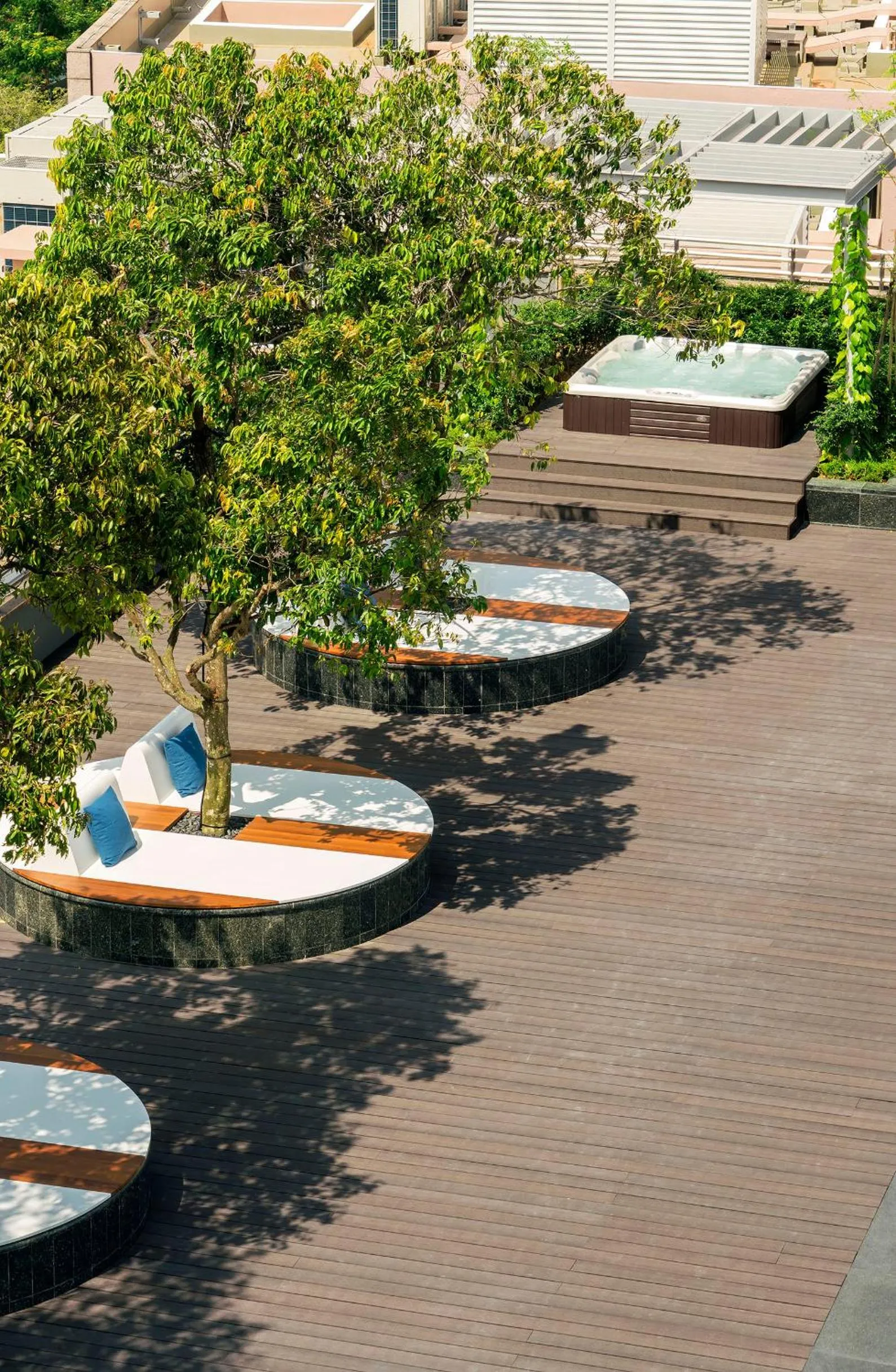 Lanson Place Winsland, Singapore