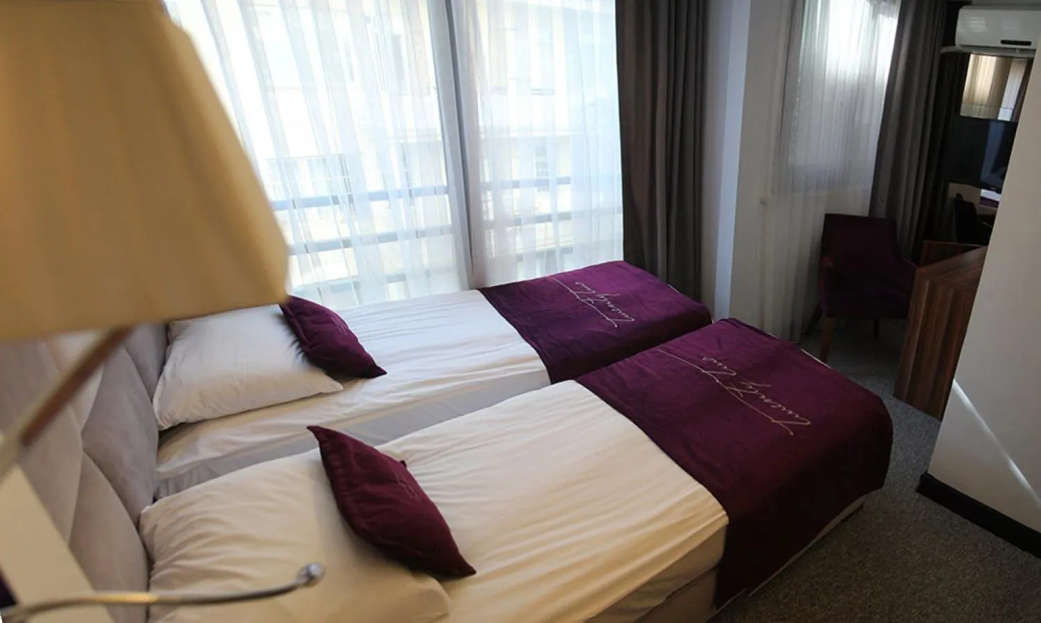 Bedroom, Bed in The 22 Hotel