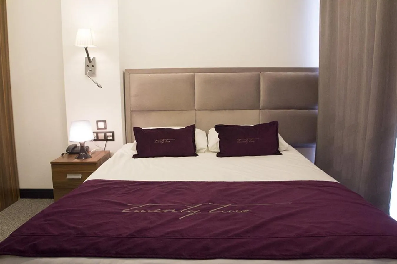 Bedroom, Bed in The 22 Hotel