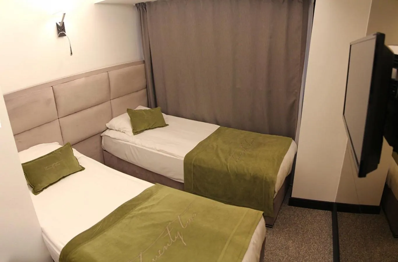 Bedroom, Bed in The 22 Hotel