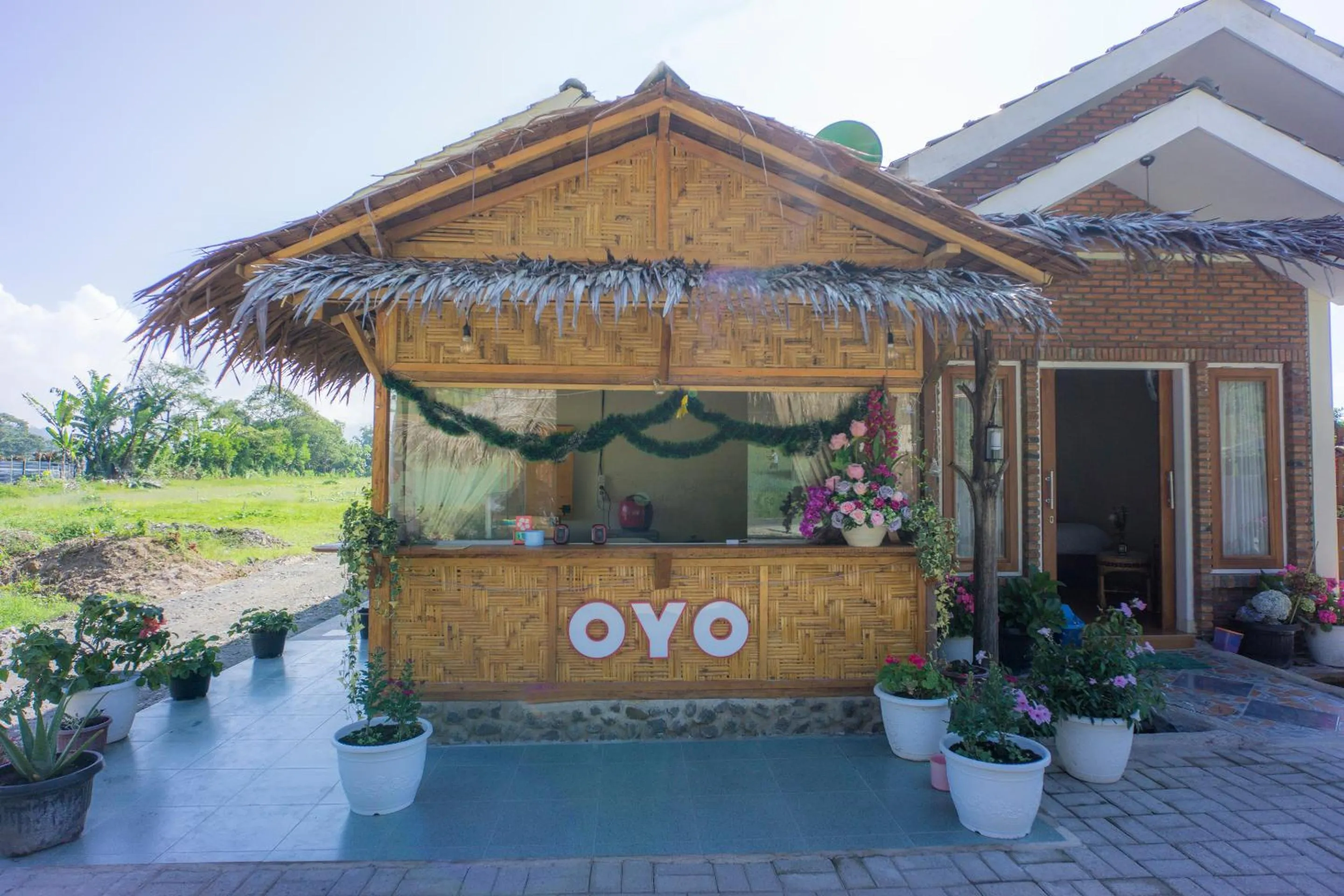 Lobby or reception in Super OYO 1696 Sapo Rumbia