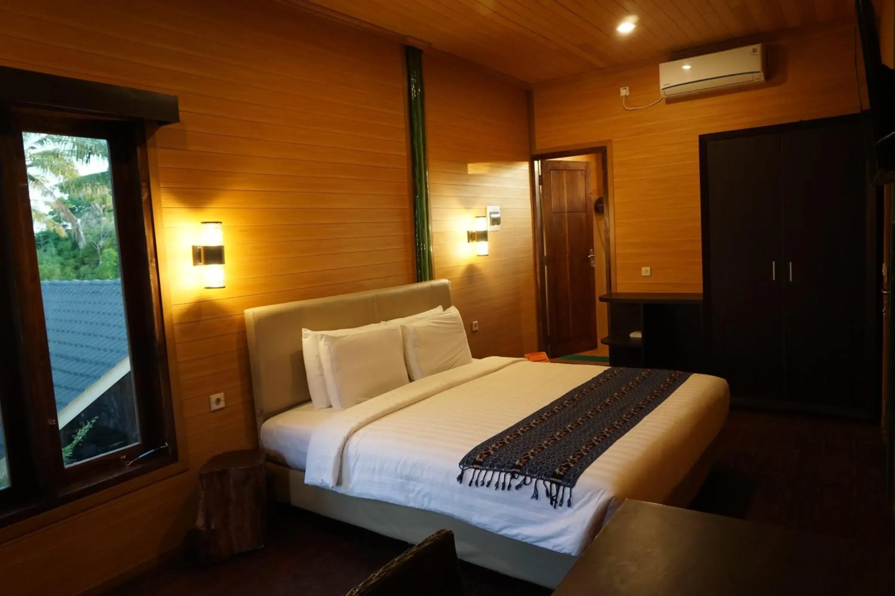 Deluxe Family Room - single occupancy in Wah Resort Gili Trawangan Deluxe Family Room - single occupancy in Wah Resort Gili Trawangan