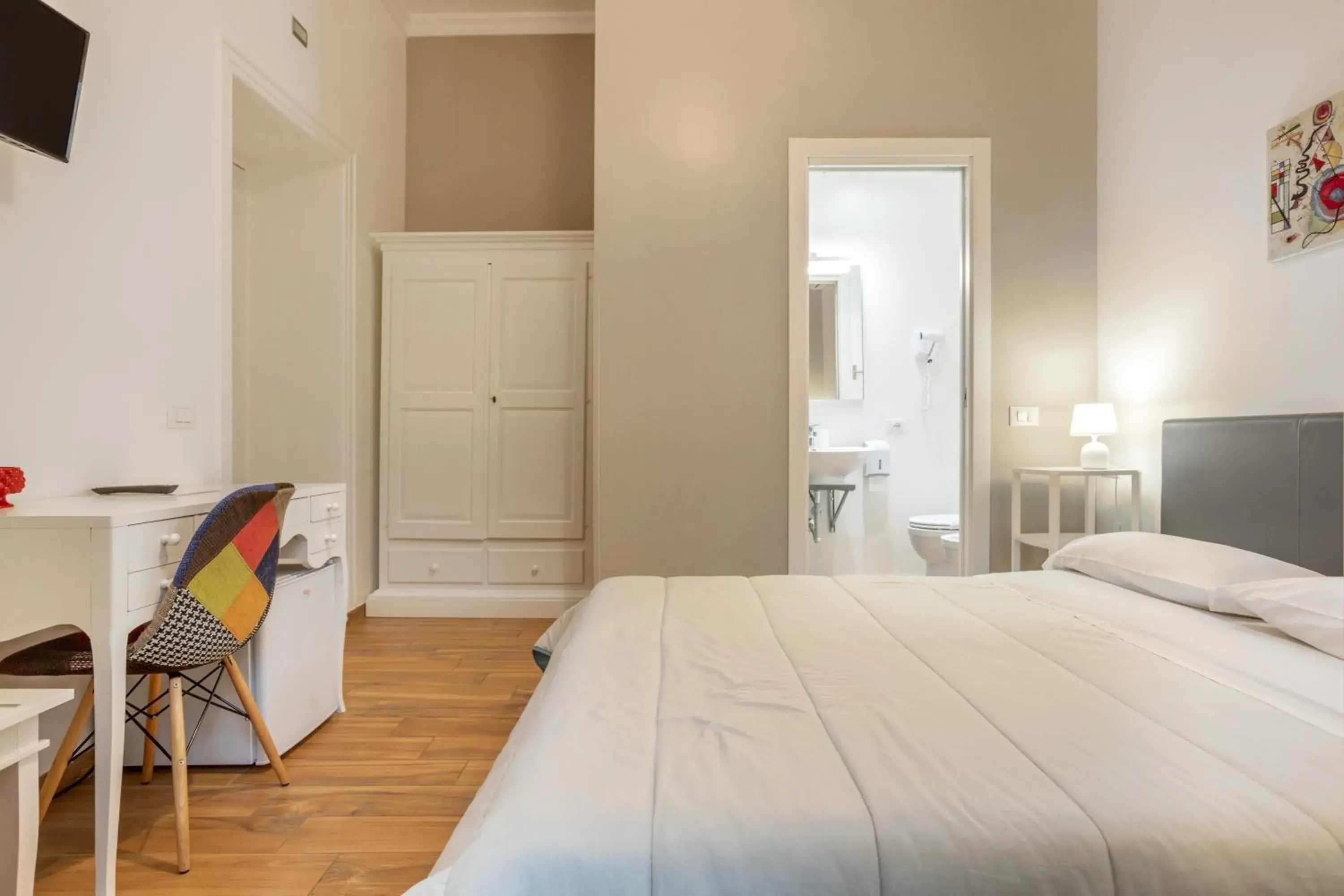 Double Room with Private Bathroom in B&B Palermo Bella Rooms and Suites Double Room with Private Bathroom in B&B Palermo Bella Rooms and Suites