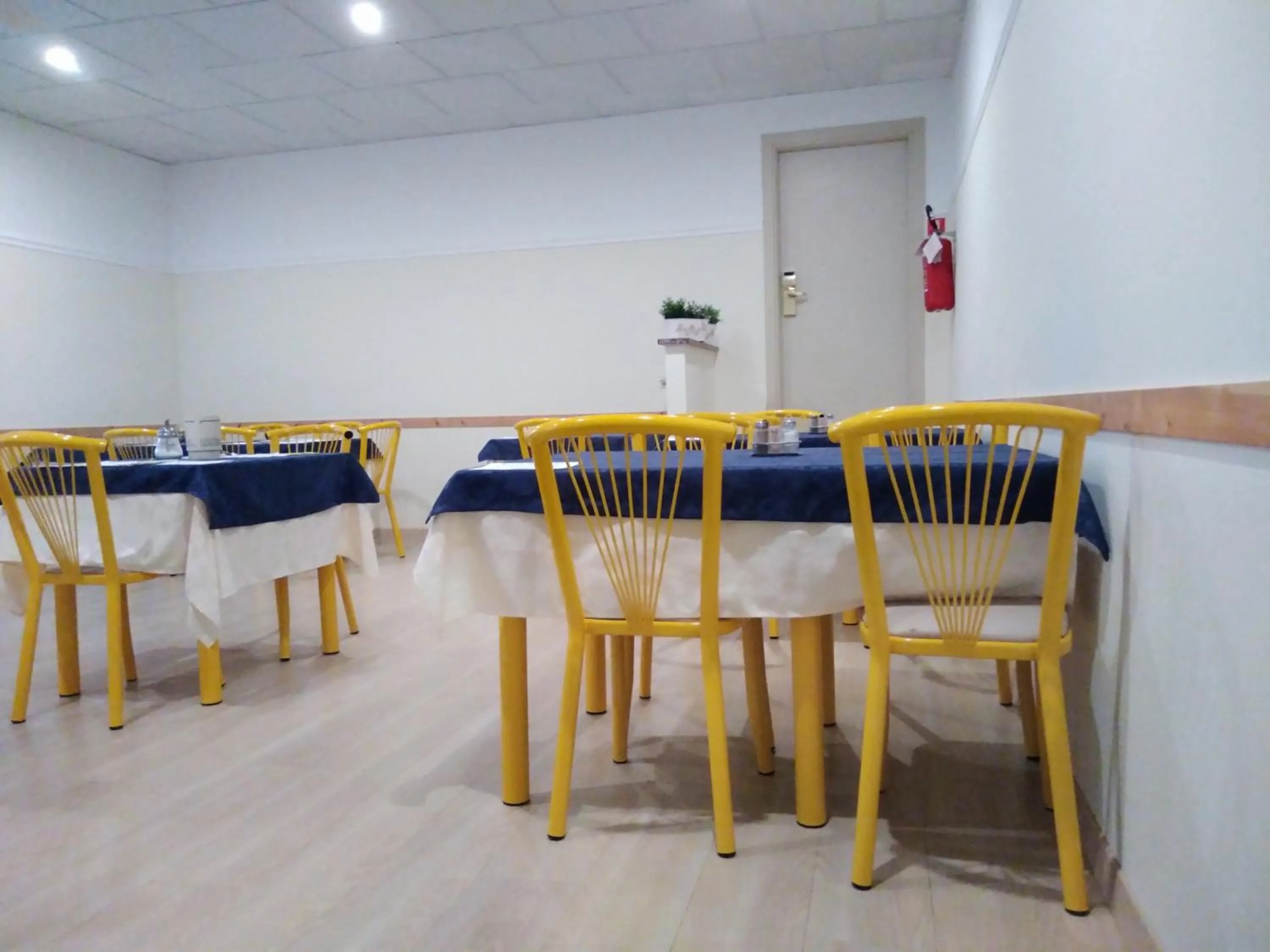 Restaurant/places to eat in Hotel Aros