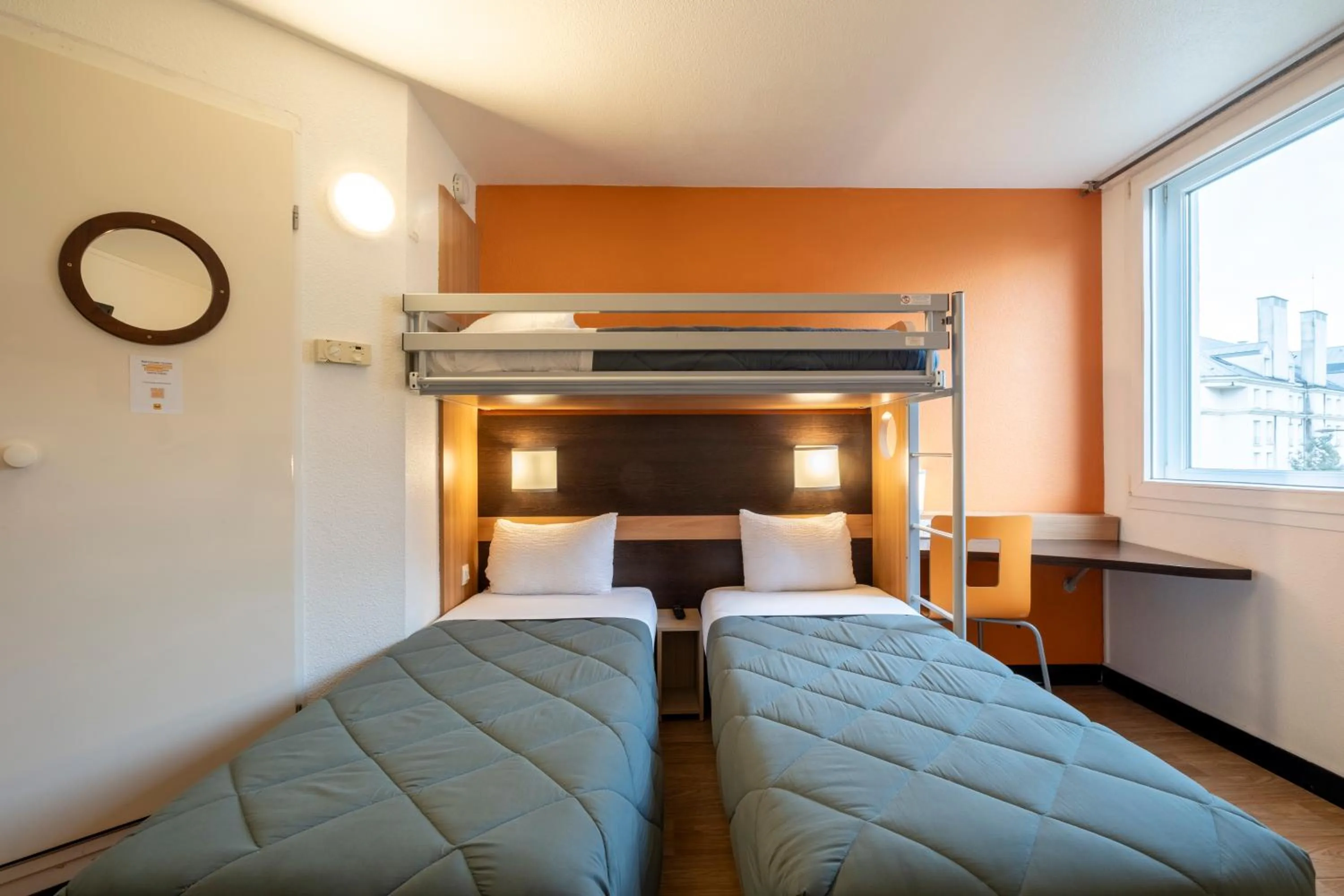 Bedroom, Bed in Premiere Classe Roissy Aéroport Charles De Gaulle