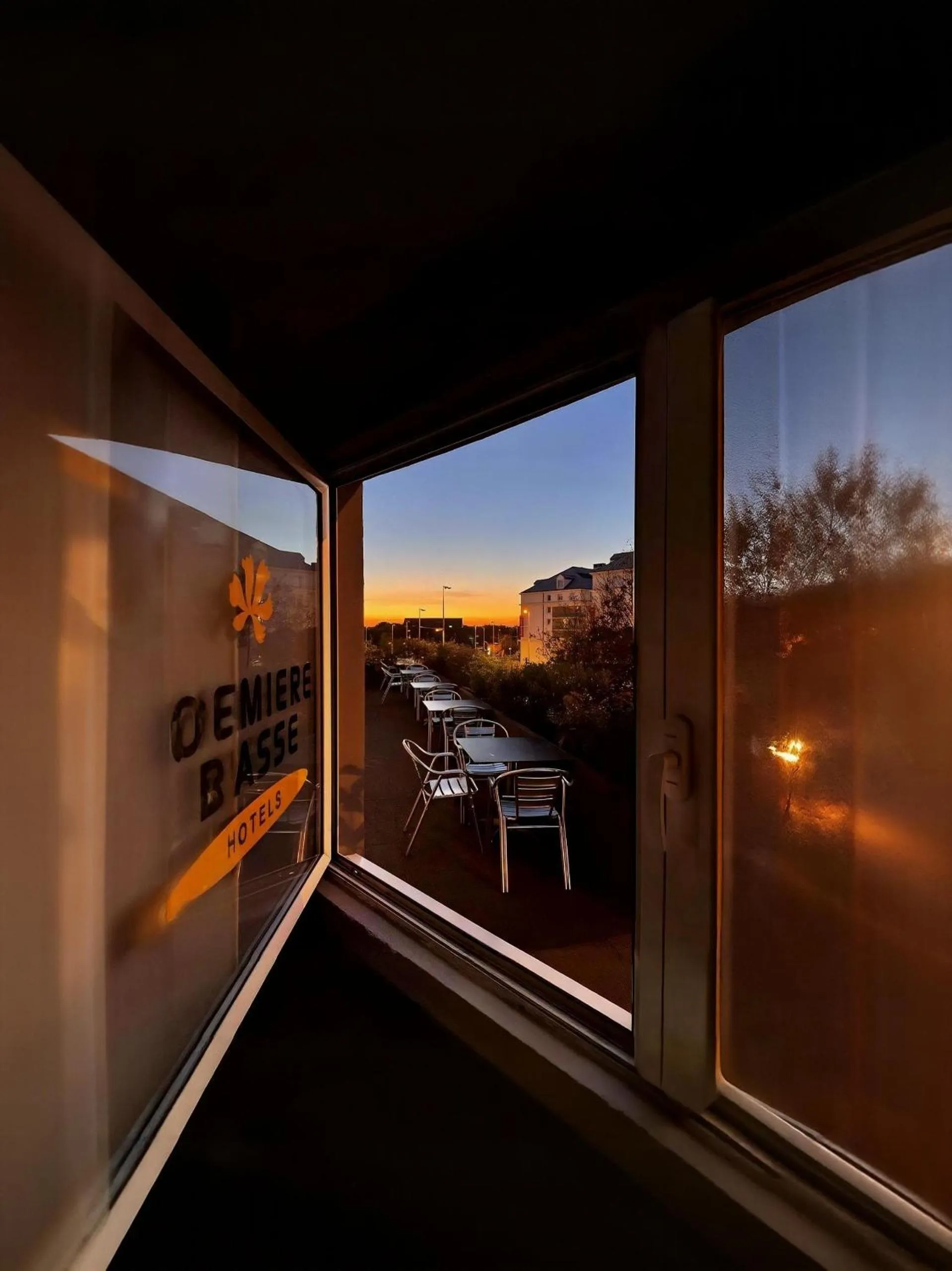 Patio in Premiere Classe Roissy Aéroport Charles De Gaulle