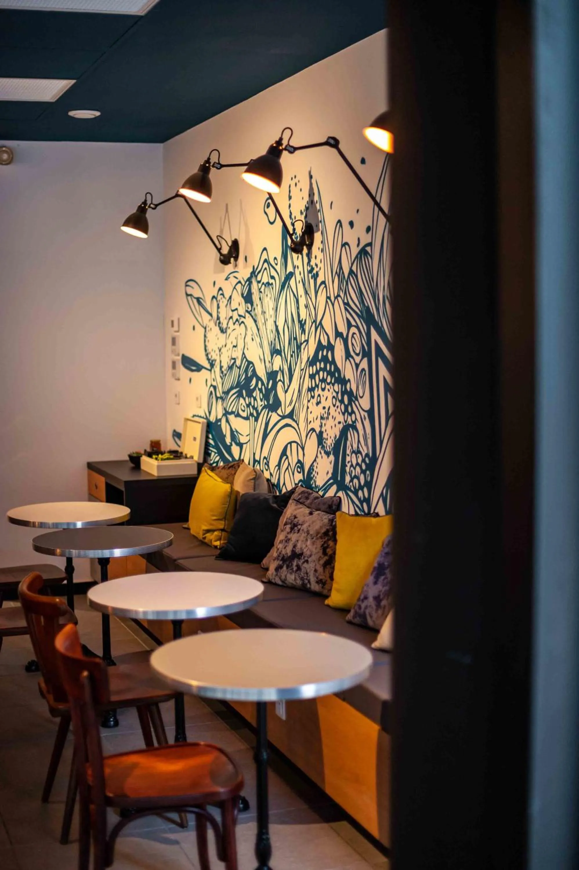 Breakfast in Apparthotel Le Hüb Grenoble