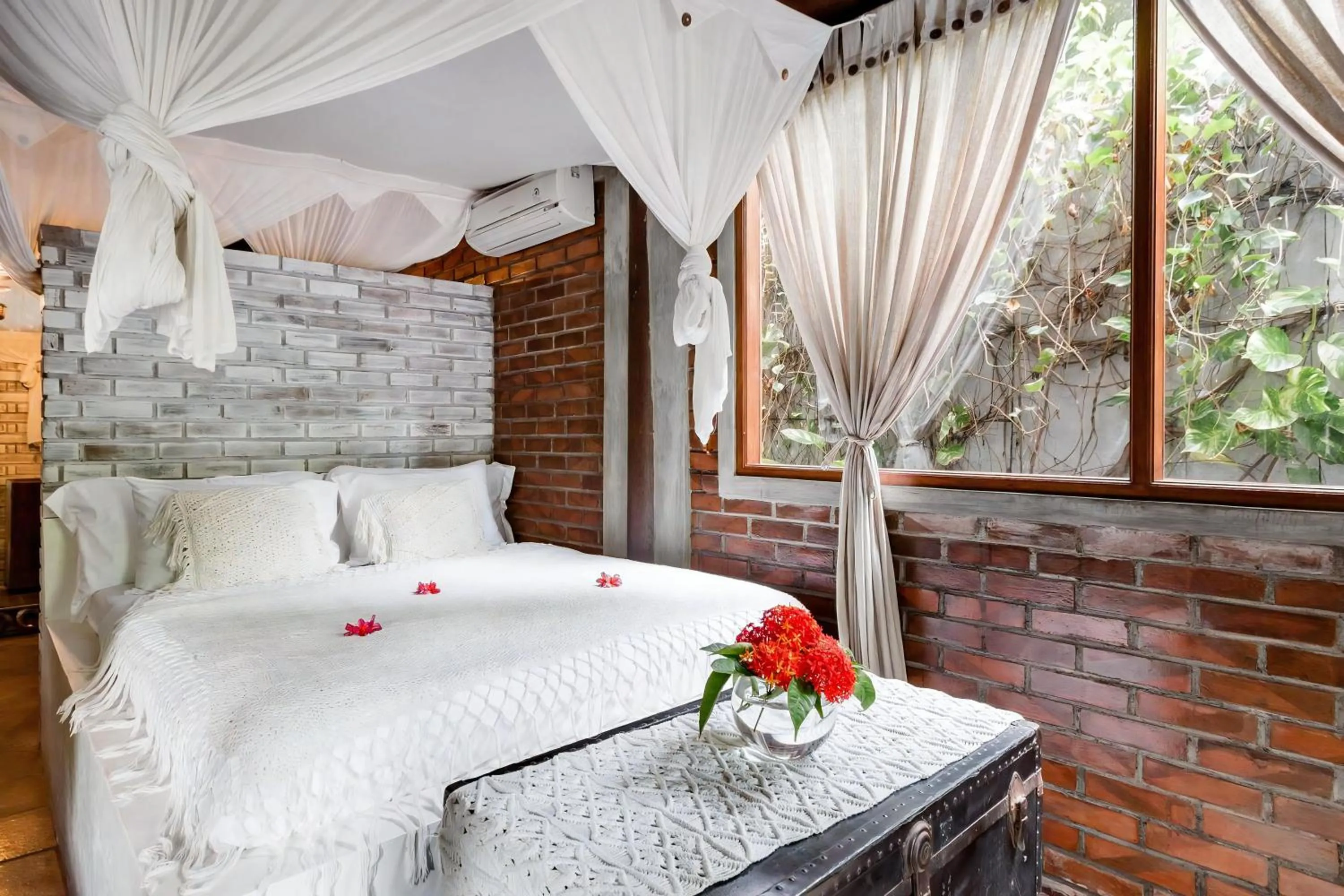 Bed in Ocean Luxury Villas - Private Pool Seminayk