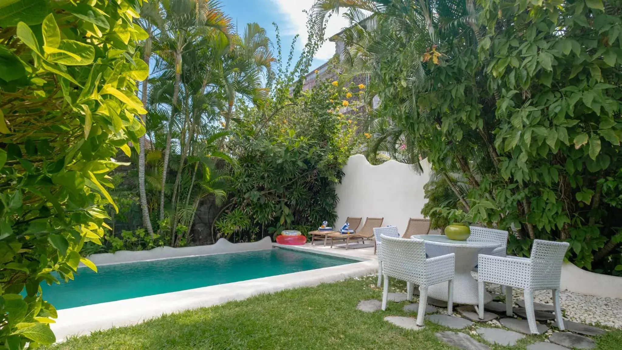 Two-Bedroom Villa in Ocean Luxury Villas - Private Pool Seminayk Two-Bedroom Villa in Ocean Luxury Villas - Private Pool Seminayk