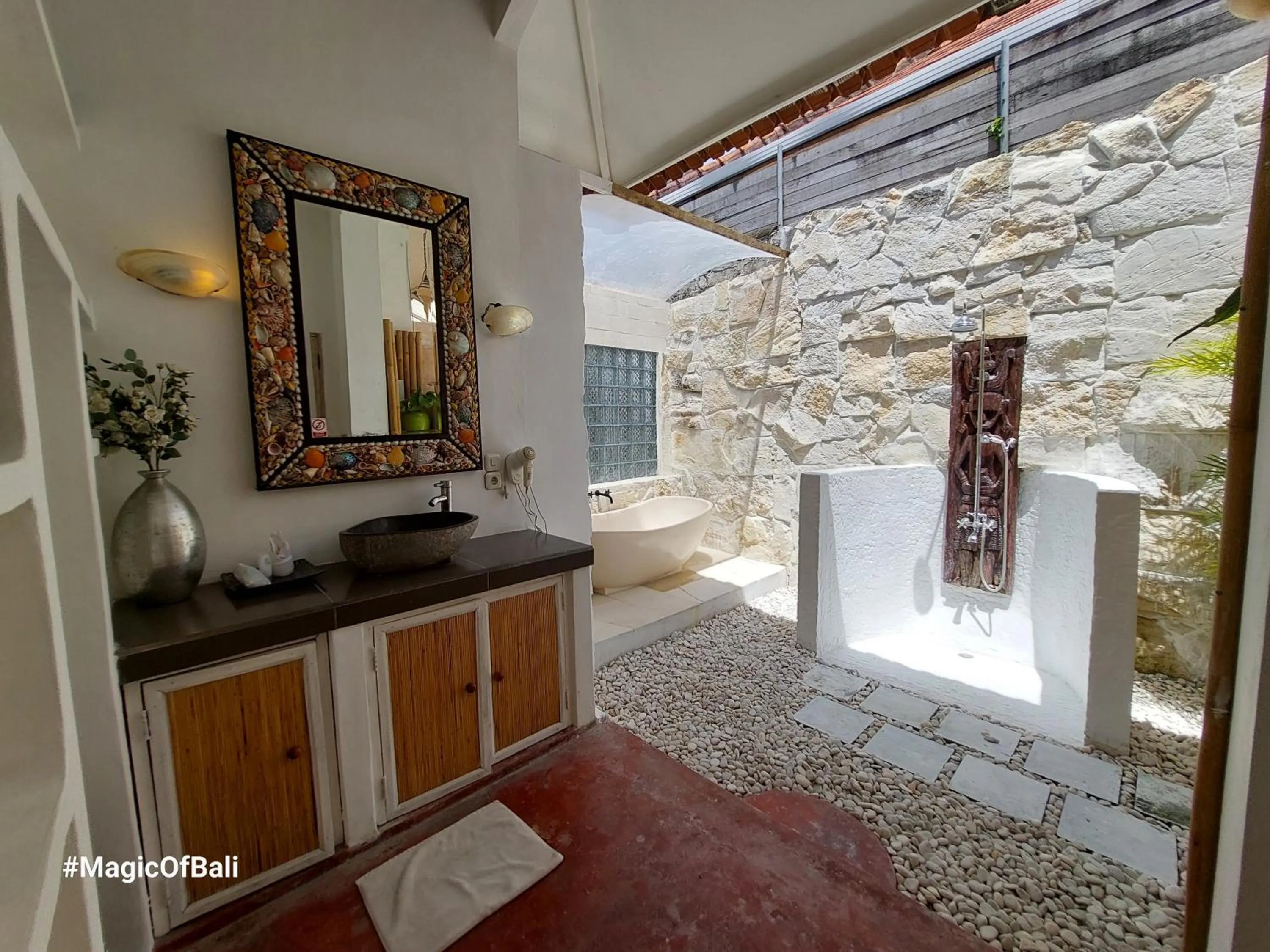 Bathroom in Ocean Luxury Villas - Private Pool Seminayk