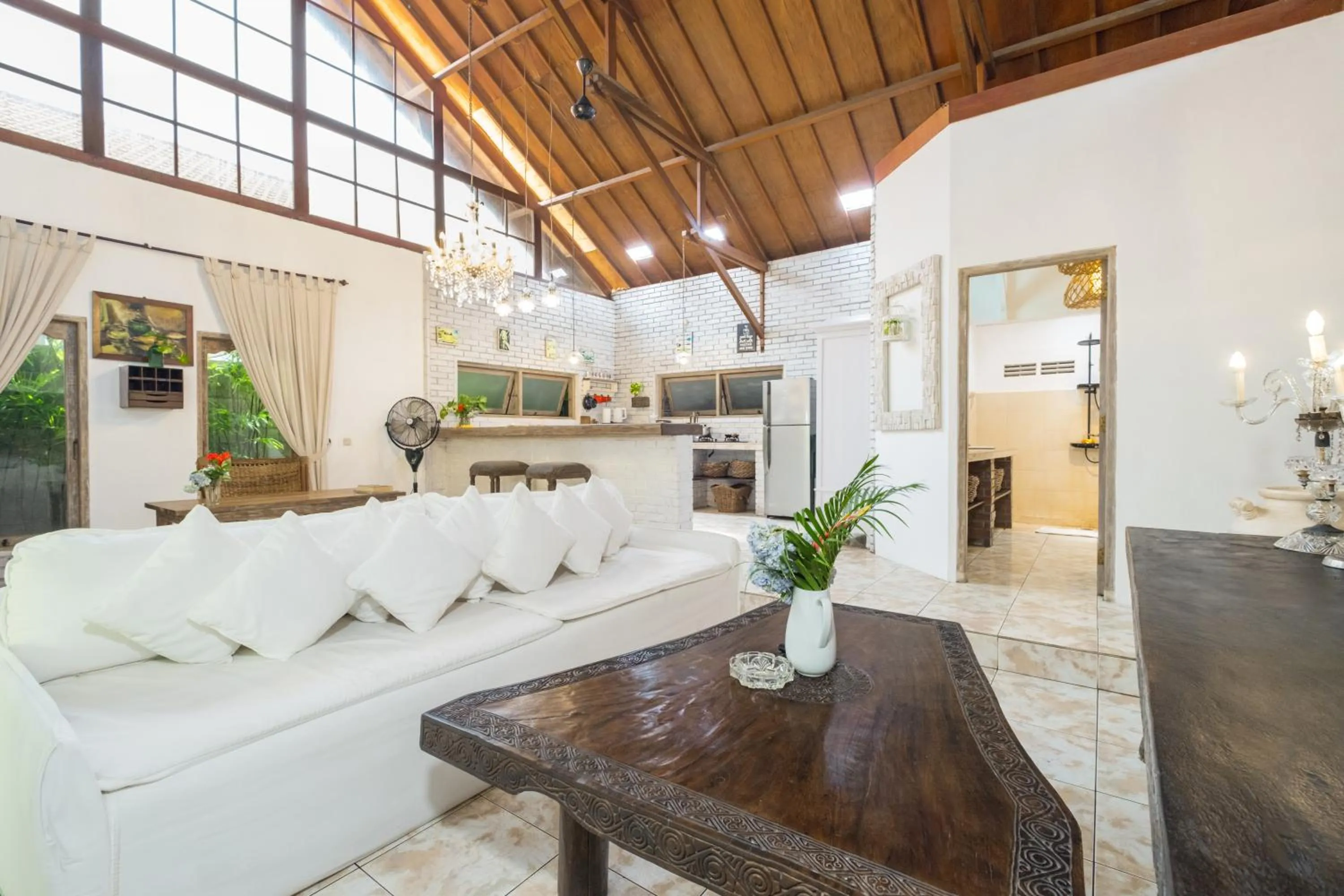 Living room in Ocean Luxury Villas - Private Pool Seminayk