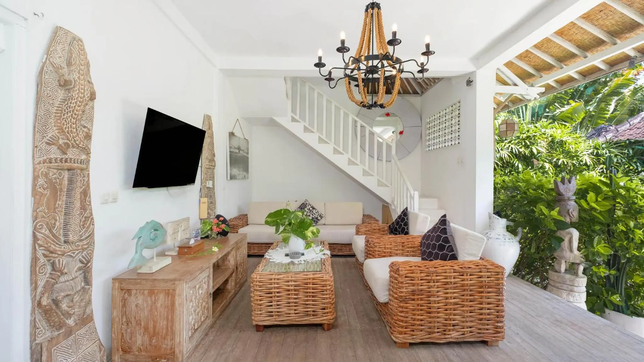 Living room in Ocean Luxury Villas - Private Pool Seminayk