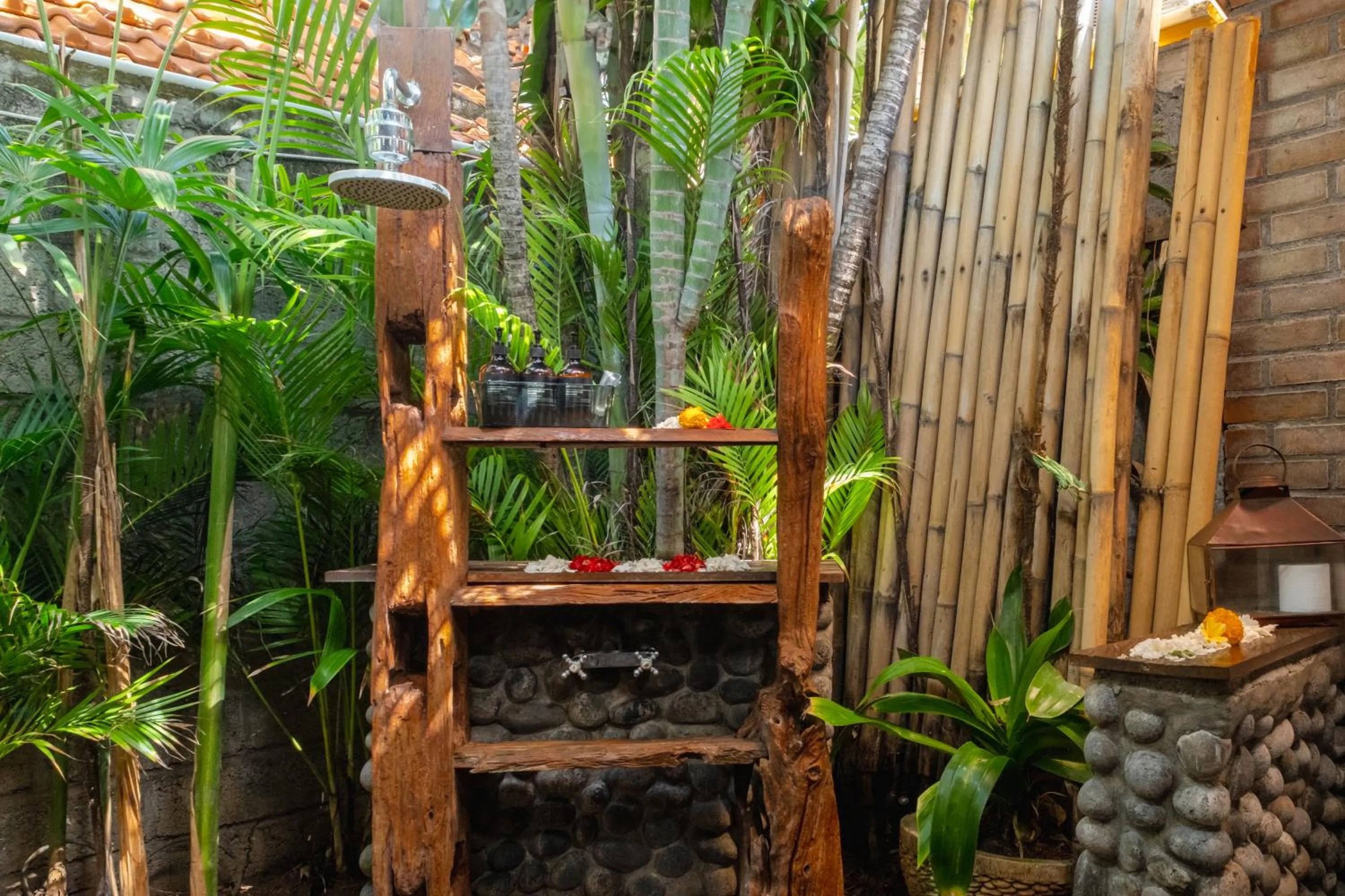 Garden in Ocean Luxury Villas - Private Pool Seminayk