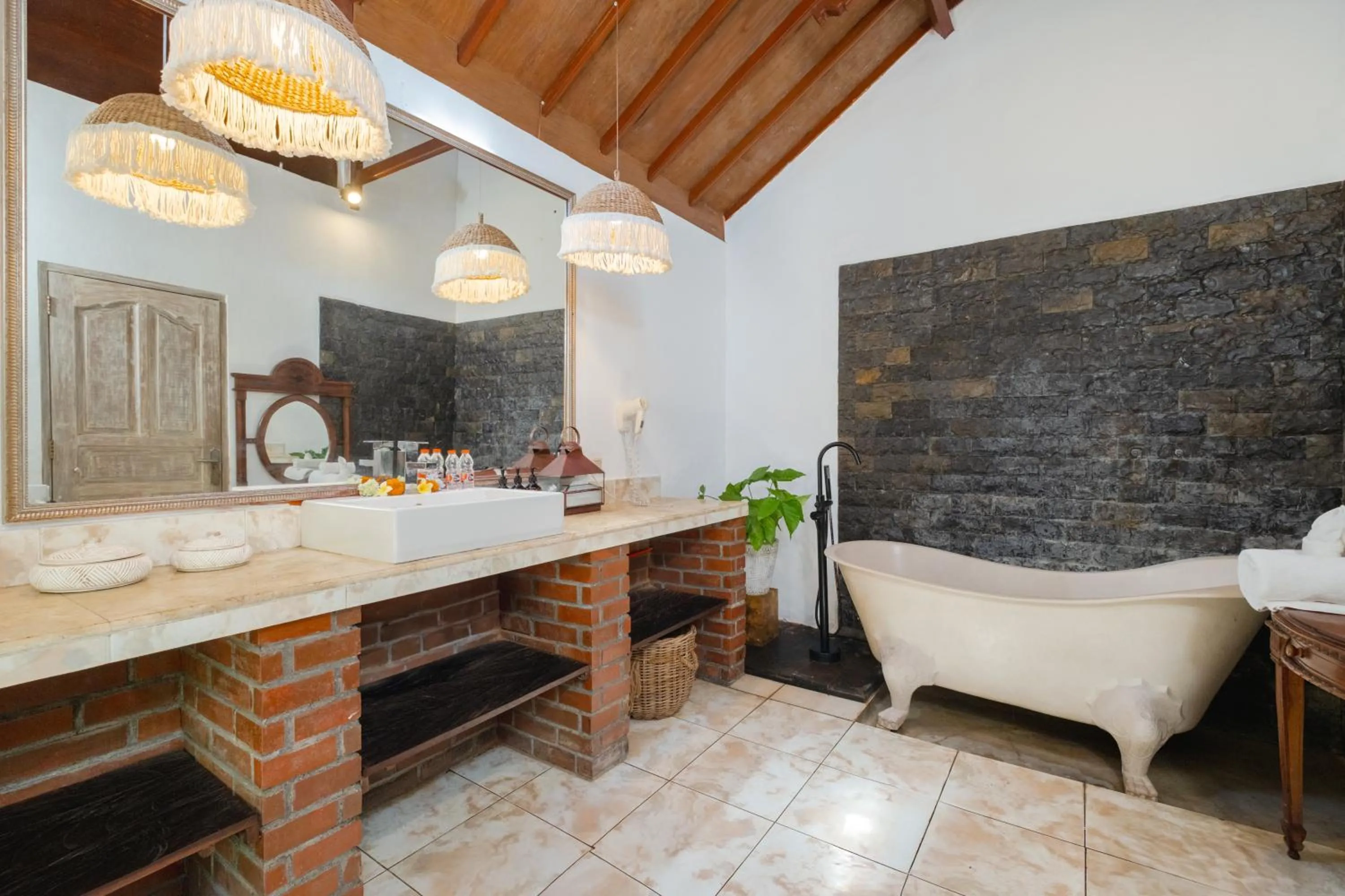 Bathroom in Ocean Luxury Villas - Private Pool Seminayk