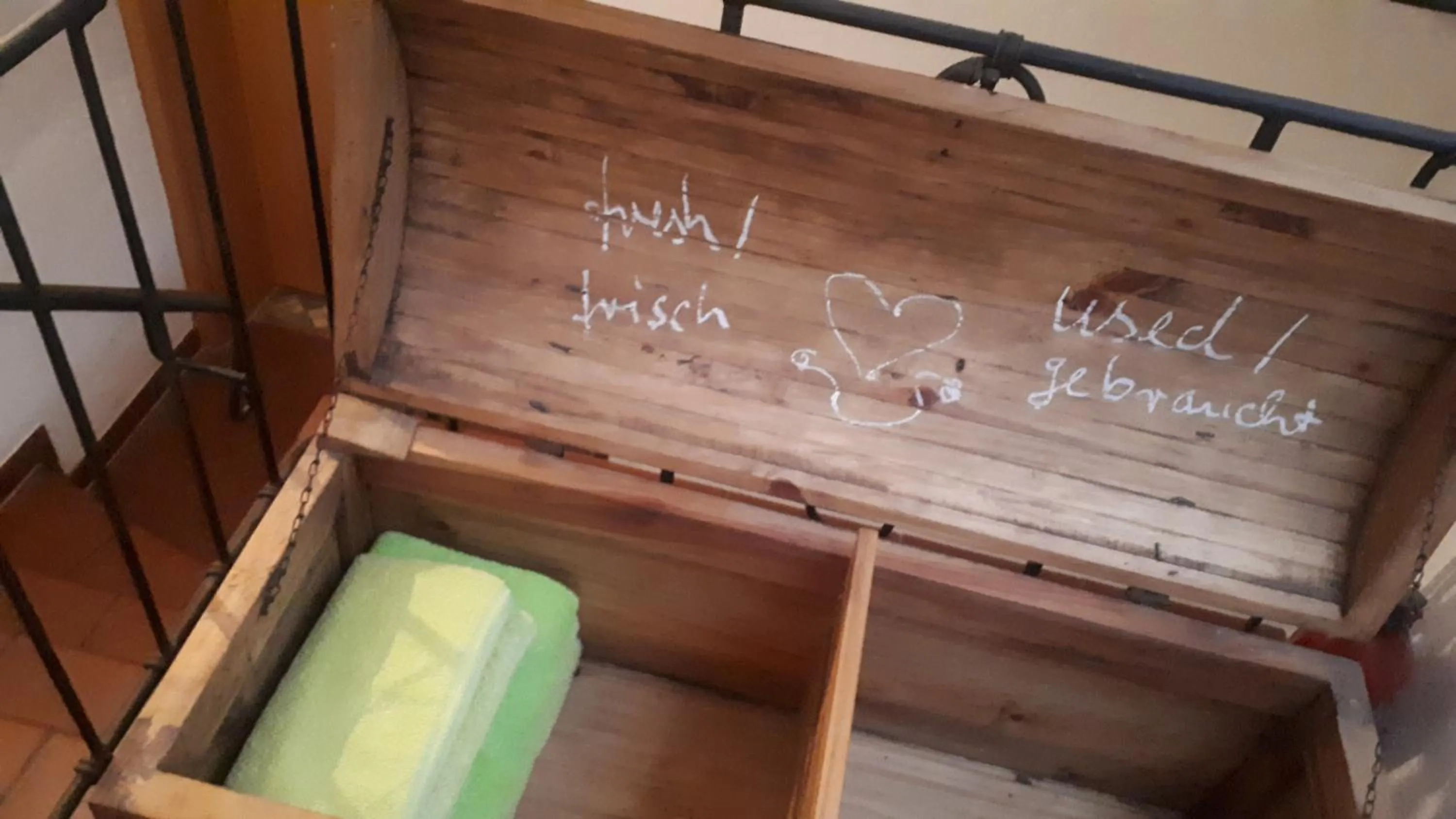 towels, Bed in Landhaus Gräfendhron