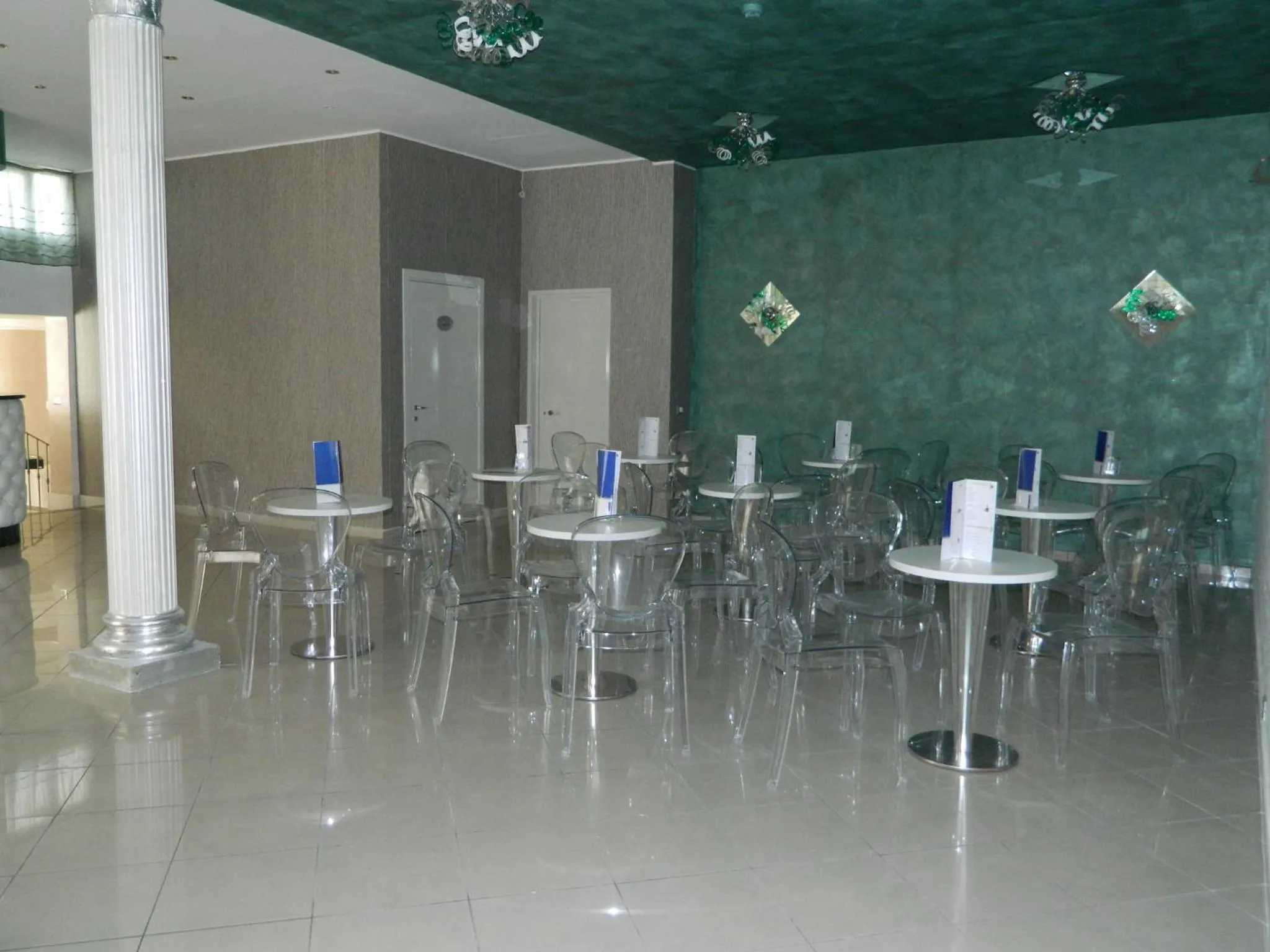 Lounge or bar in Hotel Inn